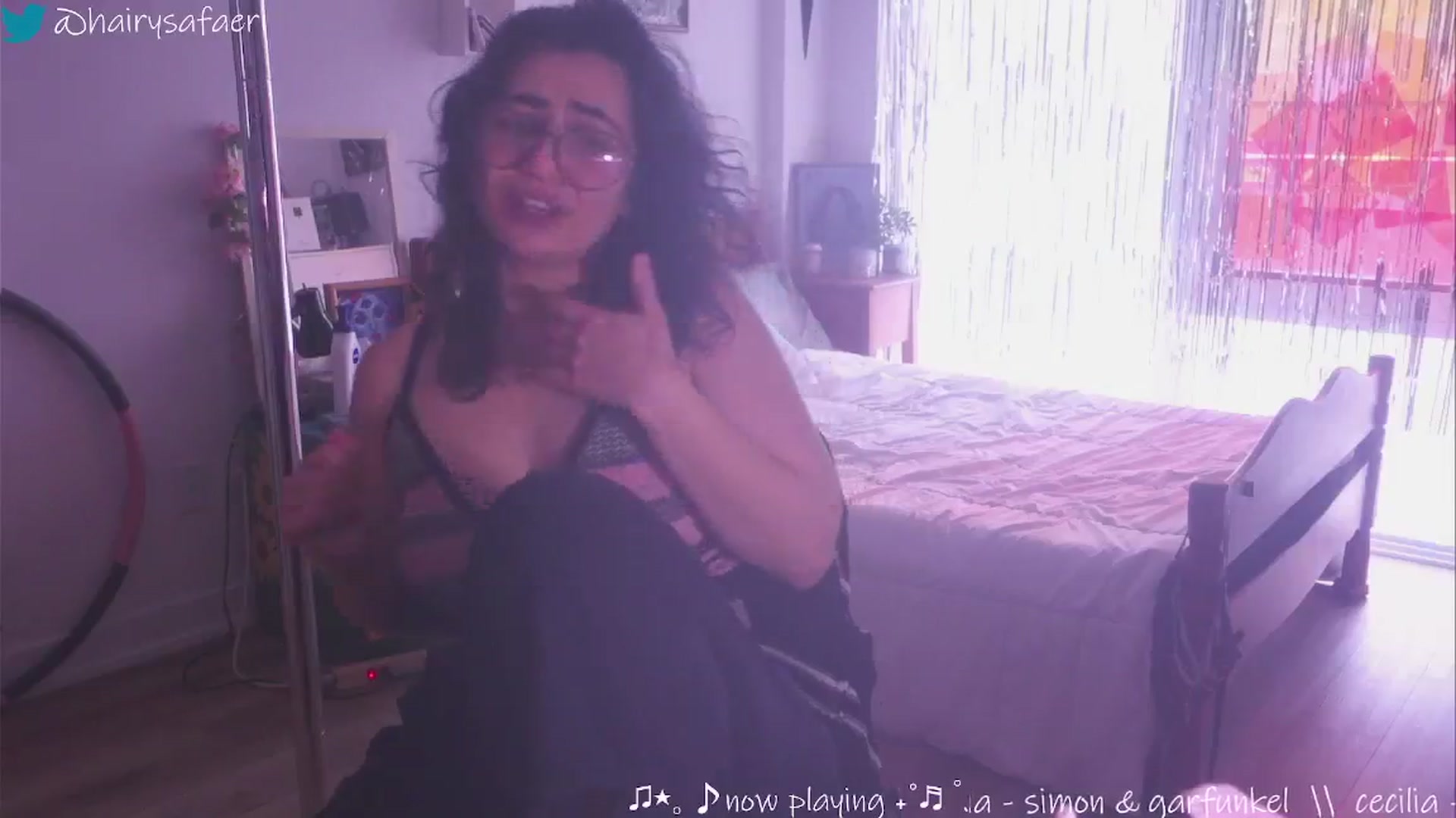 Gallery image thumbnail from HairySafaeri's myfreecams stream on, 01/22/2025, 20:52 image 6 of 20