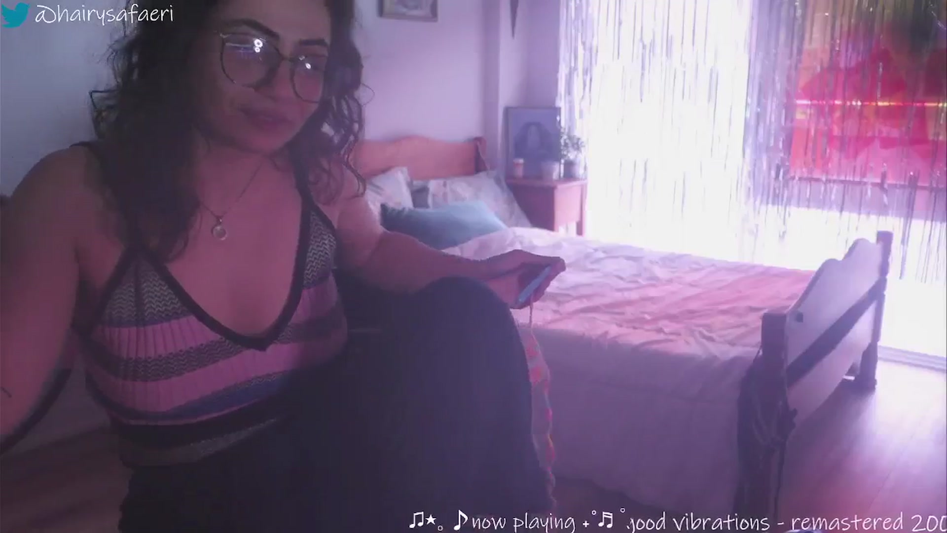 Gallery image thumbnail from HairySafaeri's myfreecams stream on, 01/22/2025, 20:52 image 4 of 20