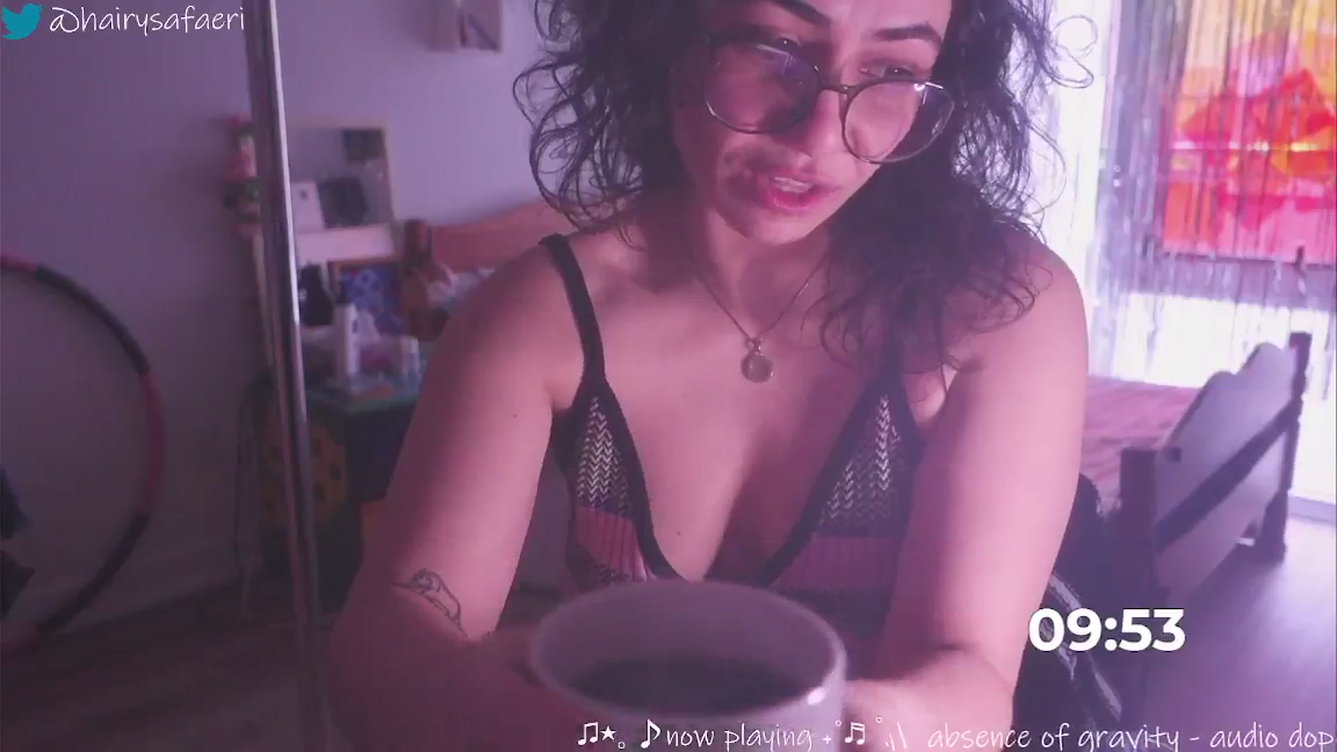 Gallery image thumbnail from HairySafaeri's myfreecams stream on, 01/22/2025, 20:52 image 2 of 20