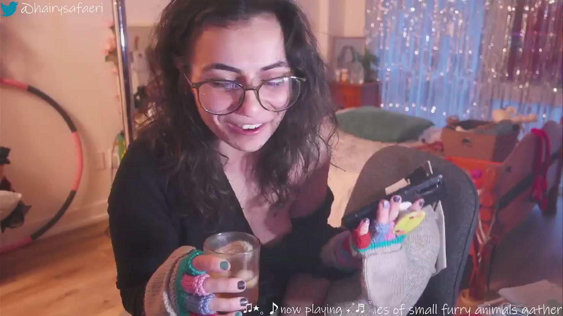 Gallery image thumbnail from HairySafaeri's myfreecams stream on, 01/25/2025, 22:26 image 19 of 20