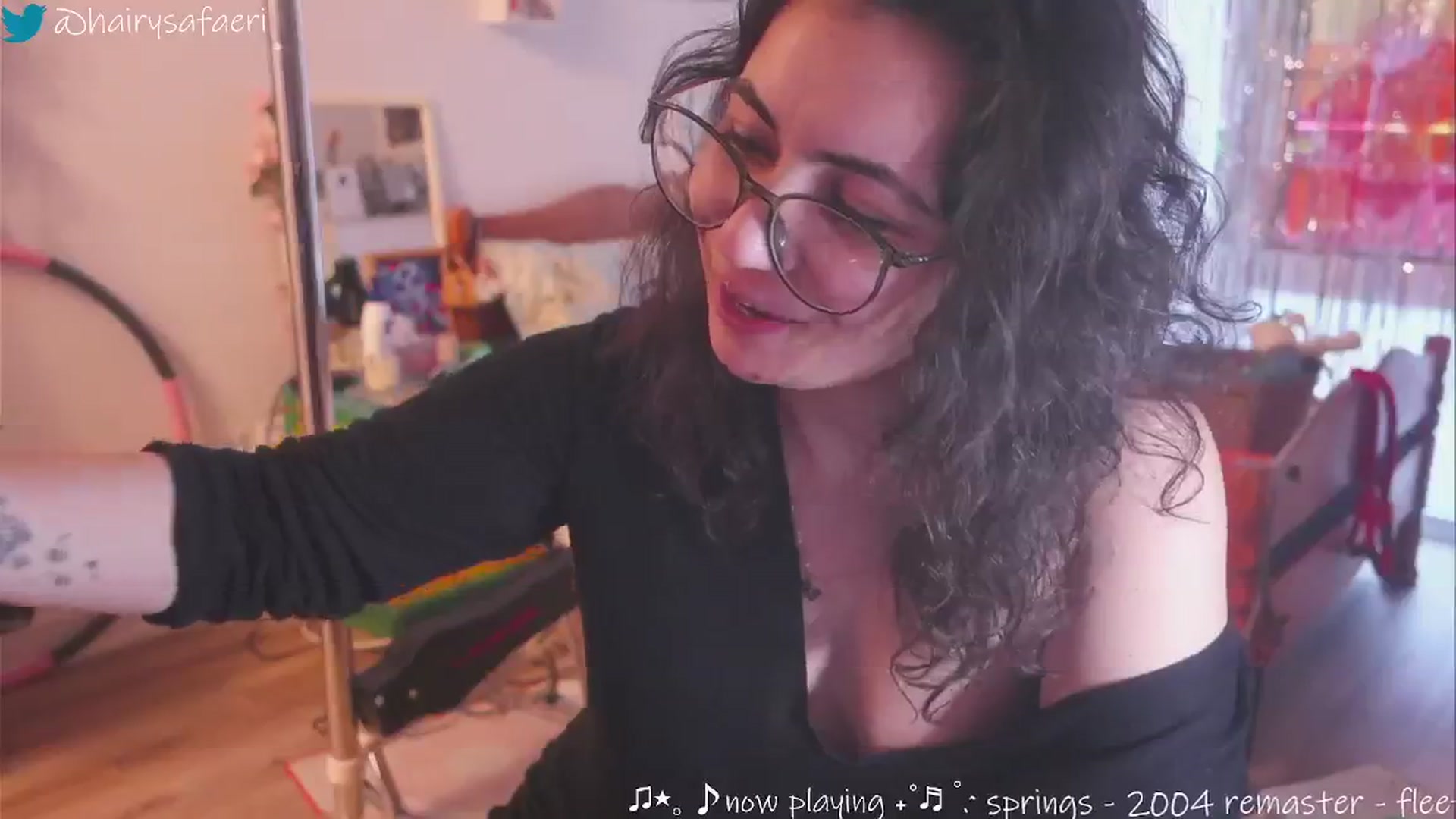 Gallery image thumbnail from HairySafaeri's myfreecams stream on, 01/25/2025, 22:26 image 10 of 20