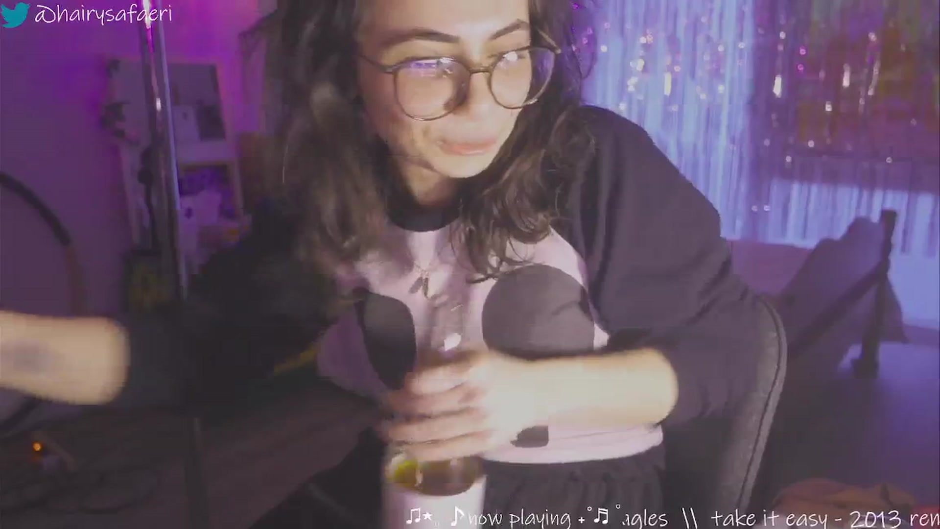 Gallery image thumbnail from HairySafaeri's myfreecams stream on, 02/02/2025, 24:03 image 5 of 20