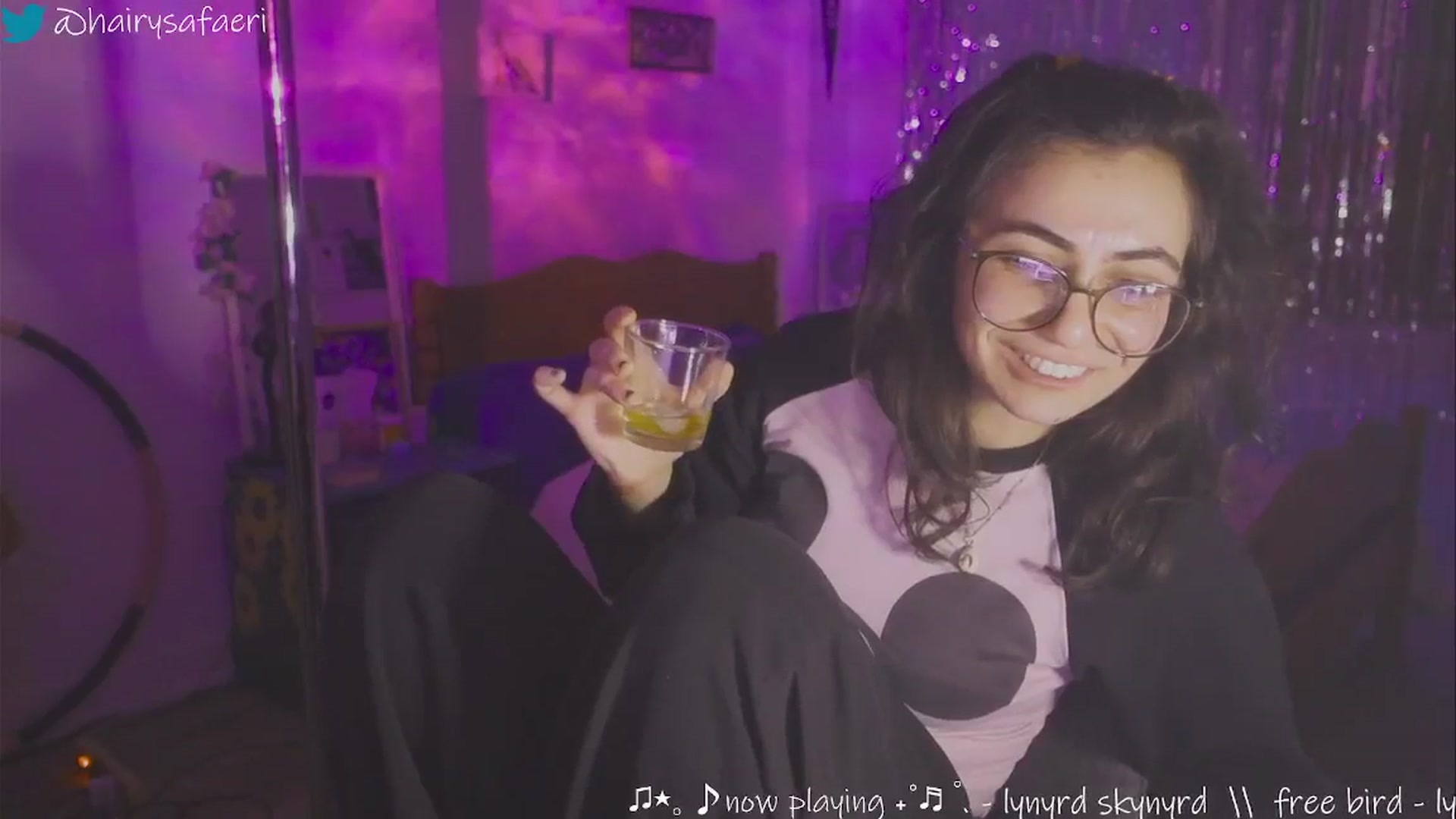 Gallery image thumbnail from HairySafaeri's myfreecams stream on, 02/02/2025, 24:03 image 9 of 20