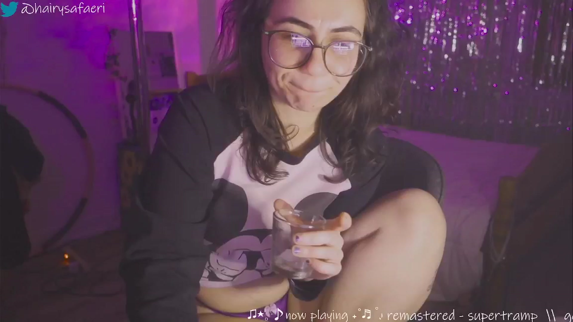 Gallery image thumbnail from HairySafaeri's myfreecams stream on, 02/02/2025, 24:03 image 17 of 20