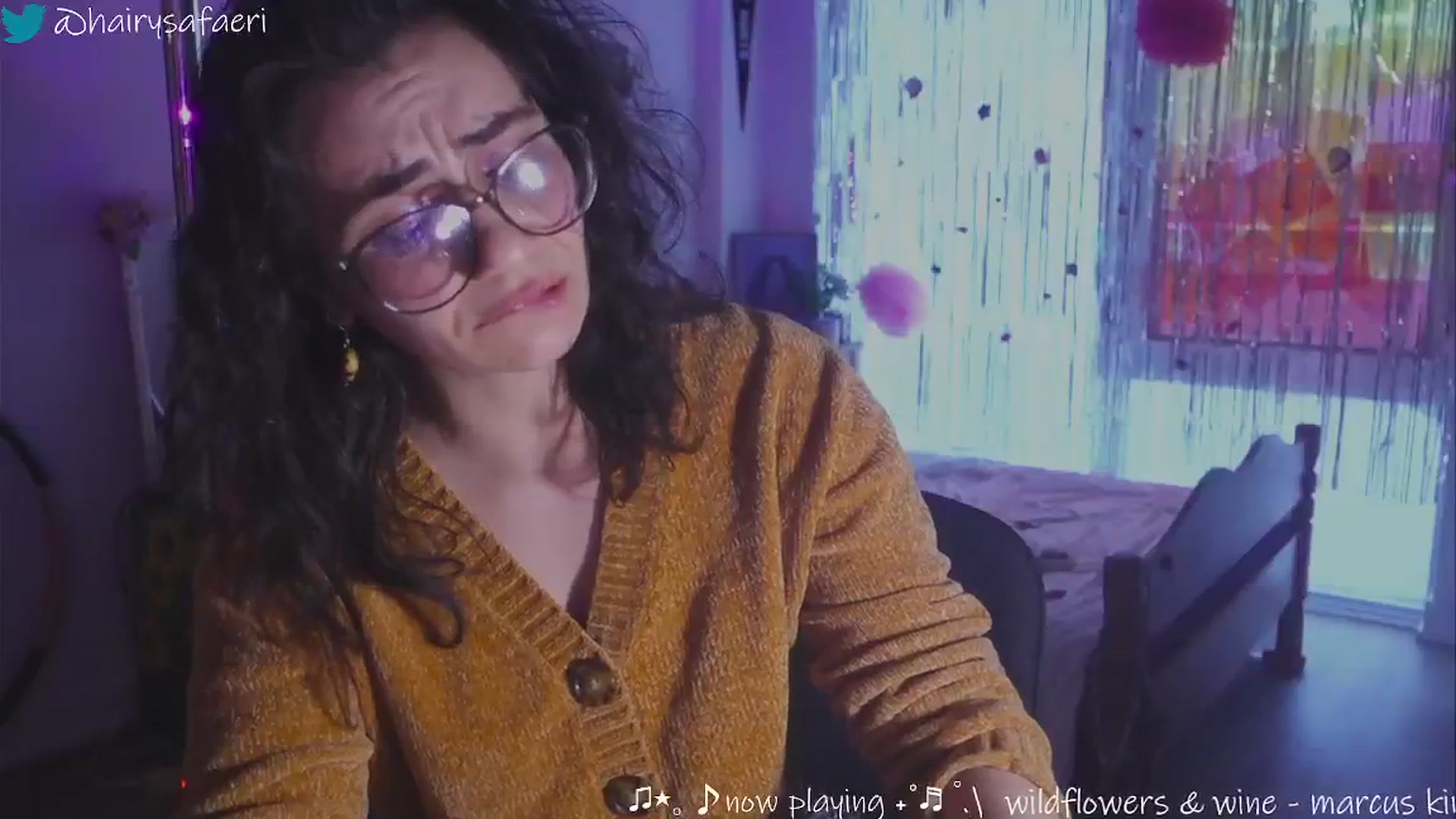 Gallery image thumbnail from HairySafaeri's myfreecams stream on, 02/04/2025, 22:28 image 7 of 20