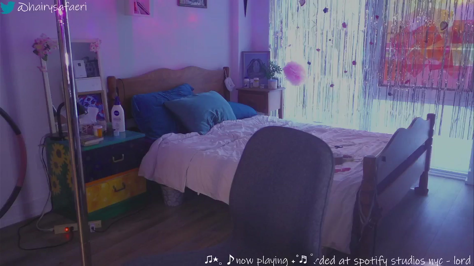Gallery image thumbnail from HairySafaeri's myfreecams stream on, 02/04/2025, 22:28 image 12 of 20