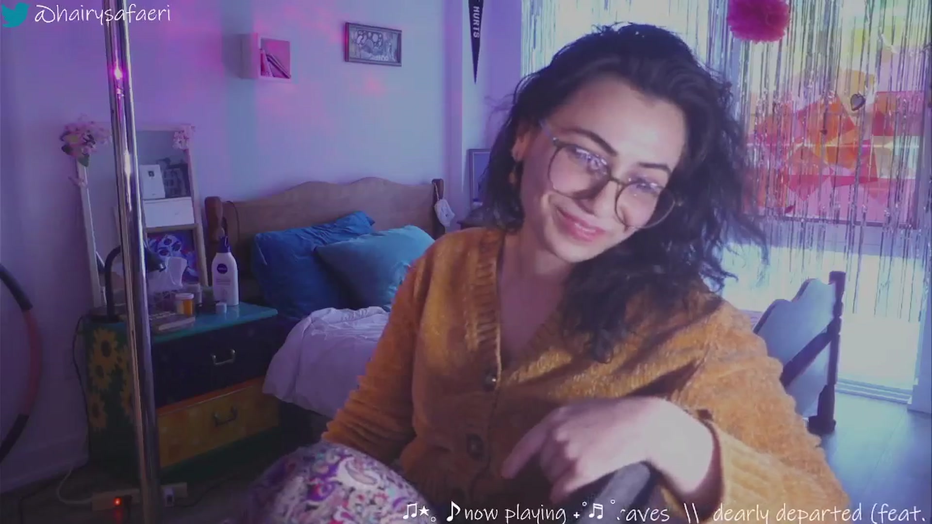 Gallery image thumbnail from HairySafaeri's myfreecams stream on, 02/04/2025, 22:28 image 3 of 20