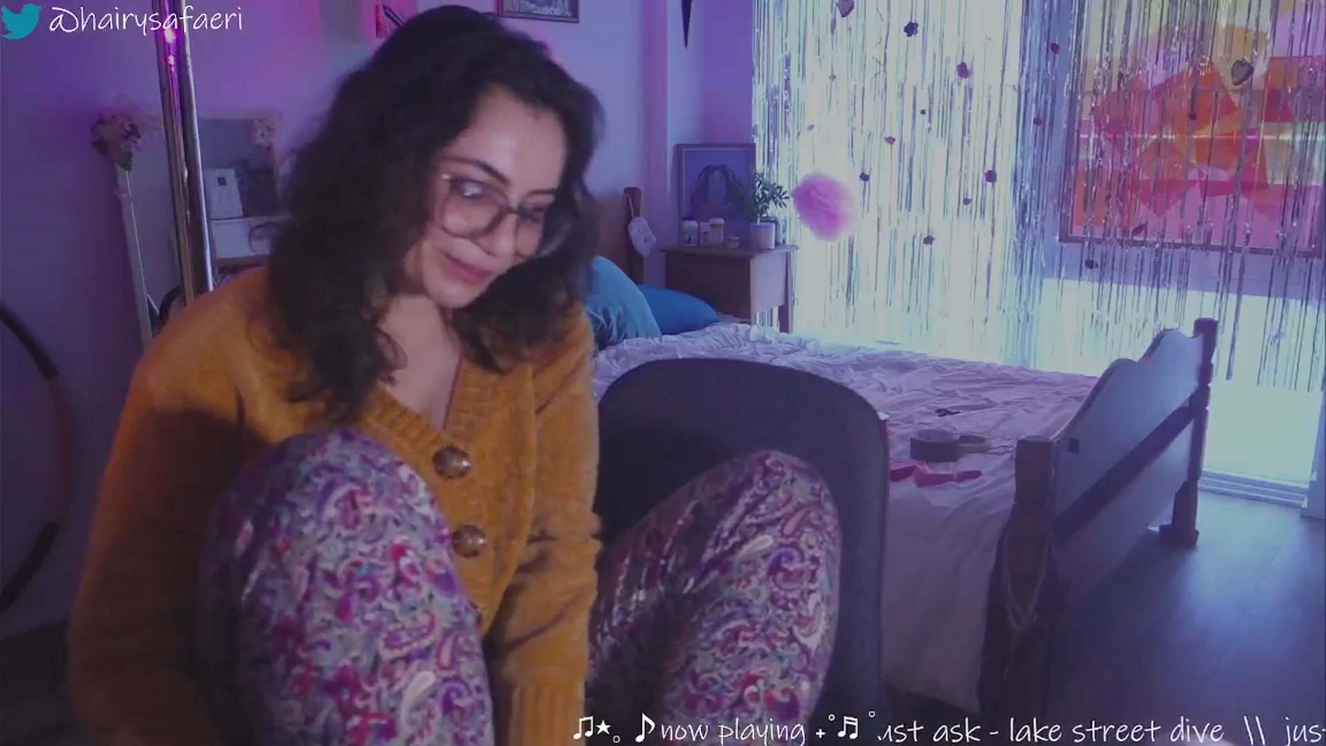 Gallery image thumbnail from HairySafaeri's myfreecams stream on, 02/04/2025, 22:28 image 10 of 20