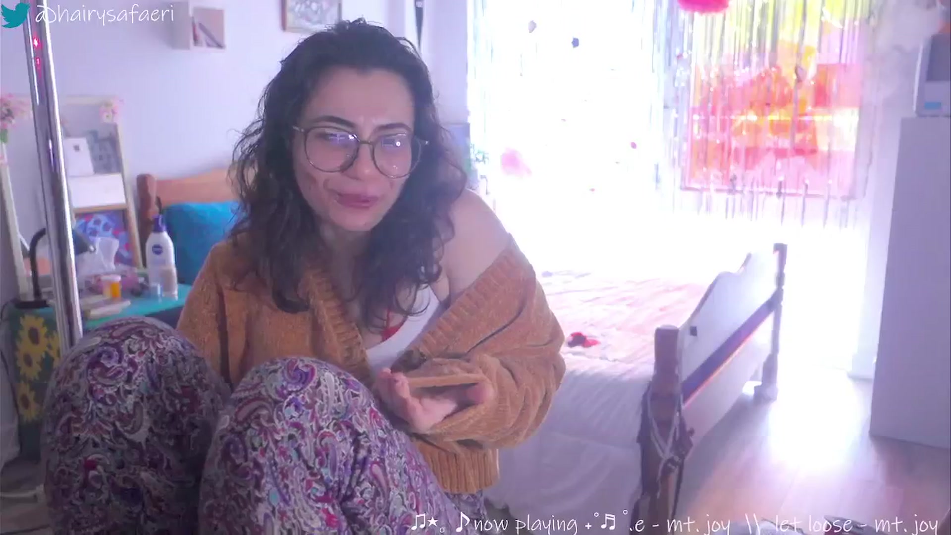 Gallery image thumbnail from HairySafaeri's myfreecams stream on, 02/05/2025, 16:54 image 16 of 20