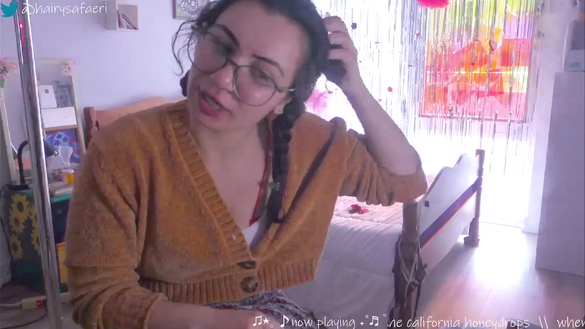Gallery image thumbnail from HairySafaeri's myfreecams stream on, 02/05/2025, 16:54 image 5 of 20