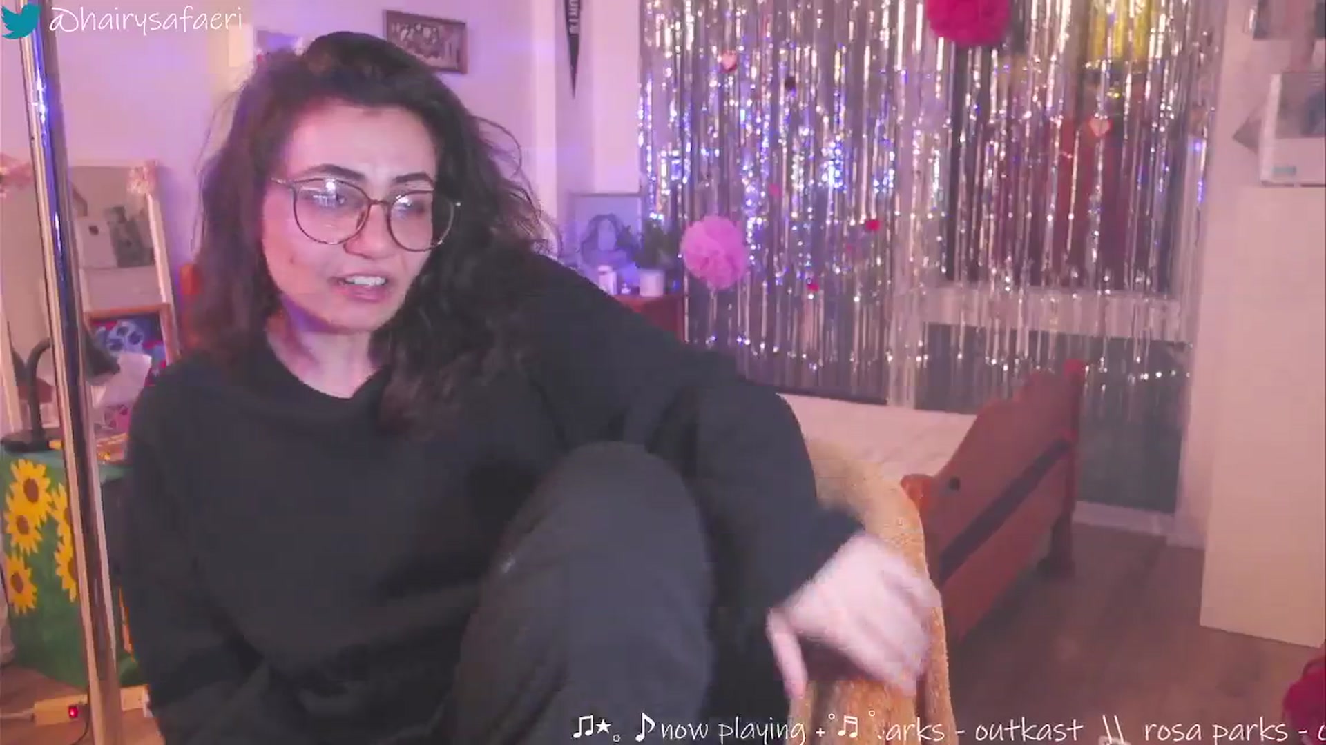 Gallery image thumbnail from HairySafaeri's myfreecams stream on, 02/07/2025, 24:49 image 7 of 20