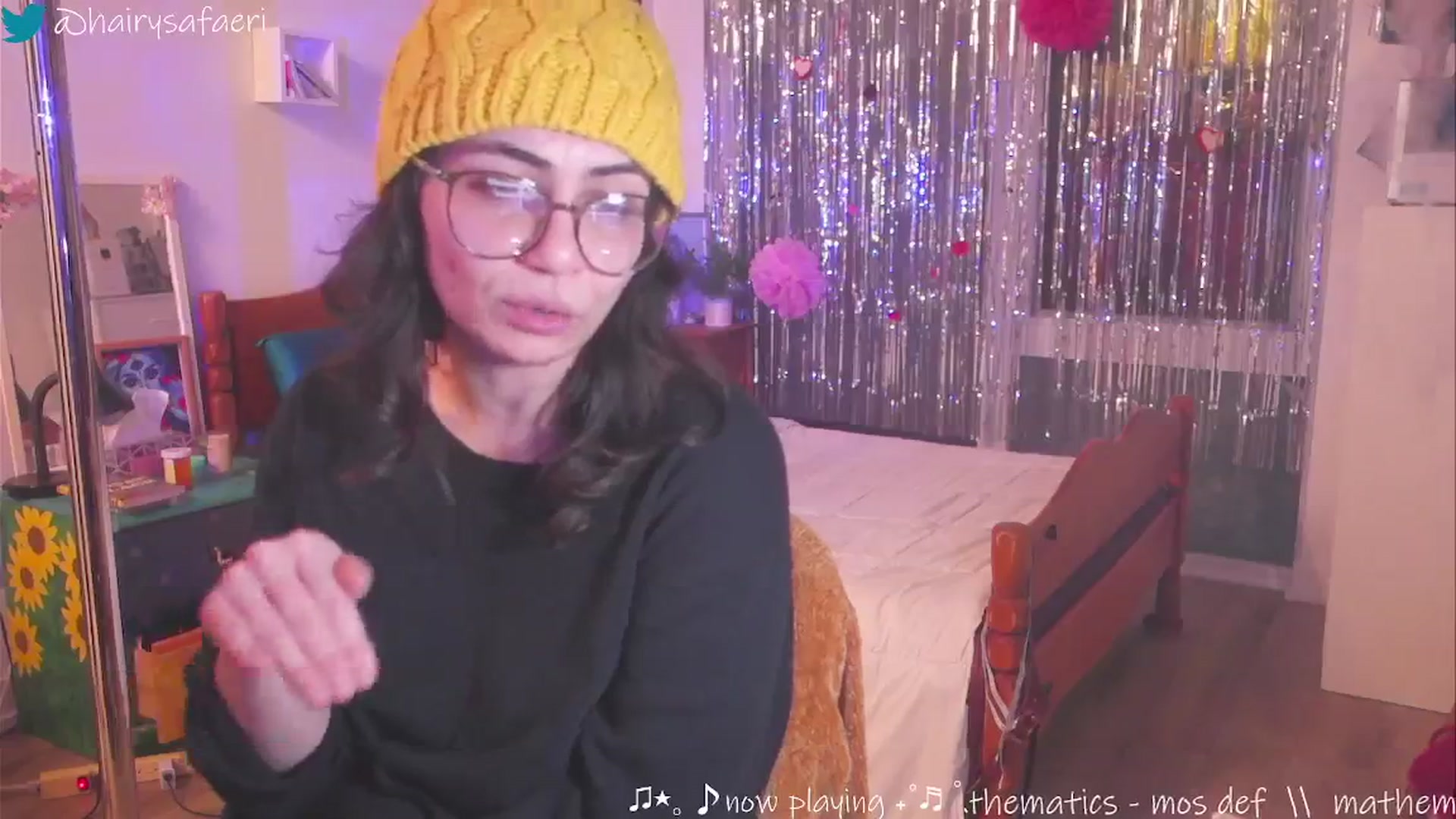 Gallery image thumbnail from HairySafaeri's myfreecams stream on, 02/07/2025, 24:49 image 12 of 20