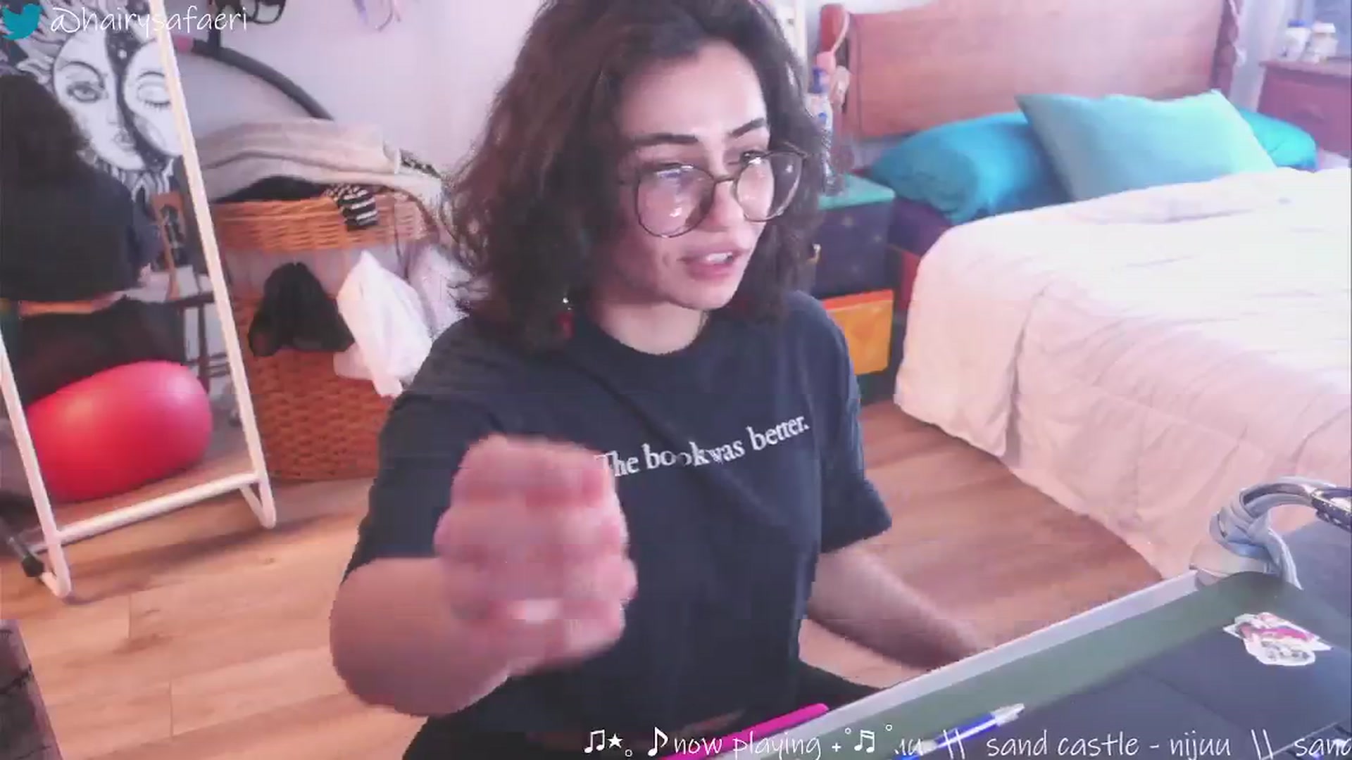 Gallery image thumbnail from HairySafaeri's myfreecams stream on, 02/21/2025, 19:51 image 11 of 20