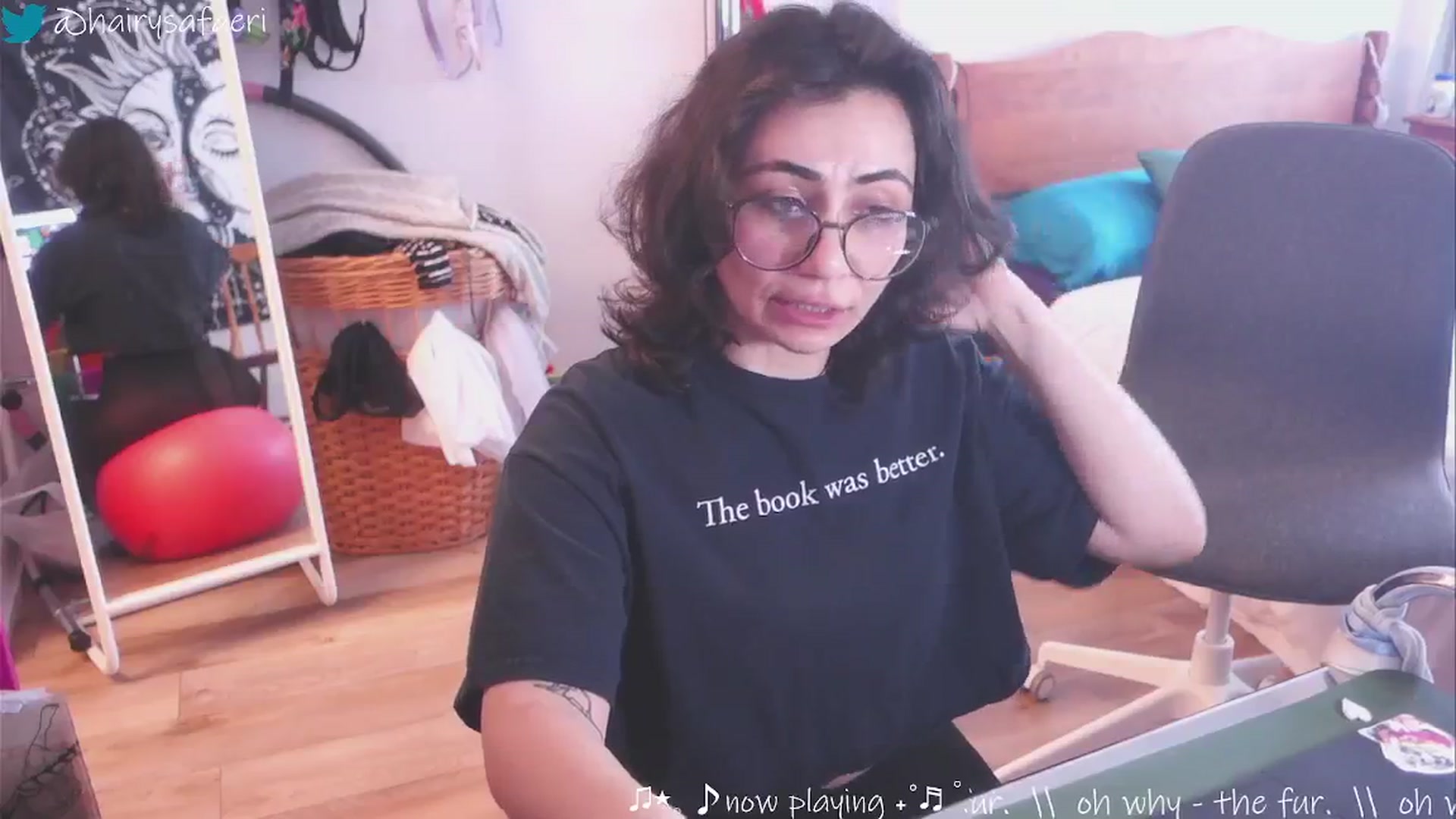 Gallery image thumbnail from HairySafaeri's myfreecams stream on, 02/21/2025, 19:51 image 3 of 20