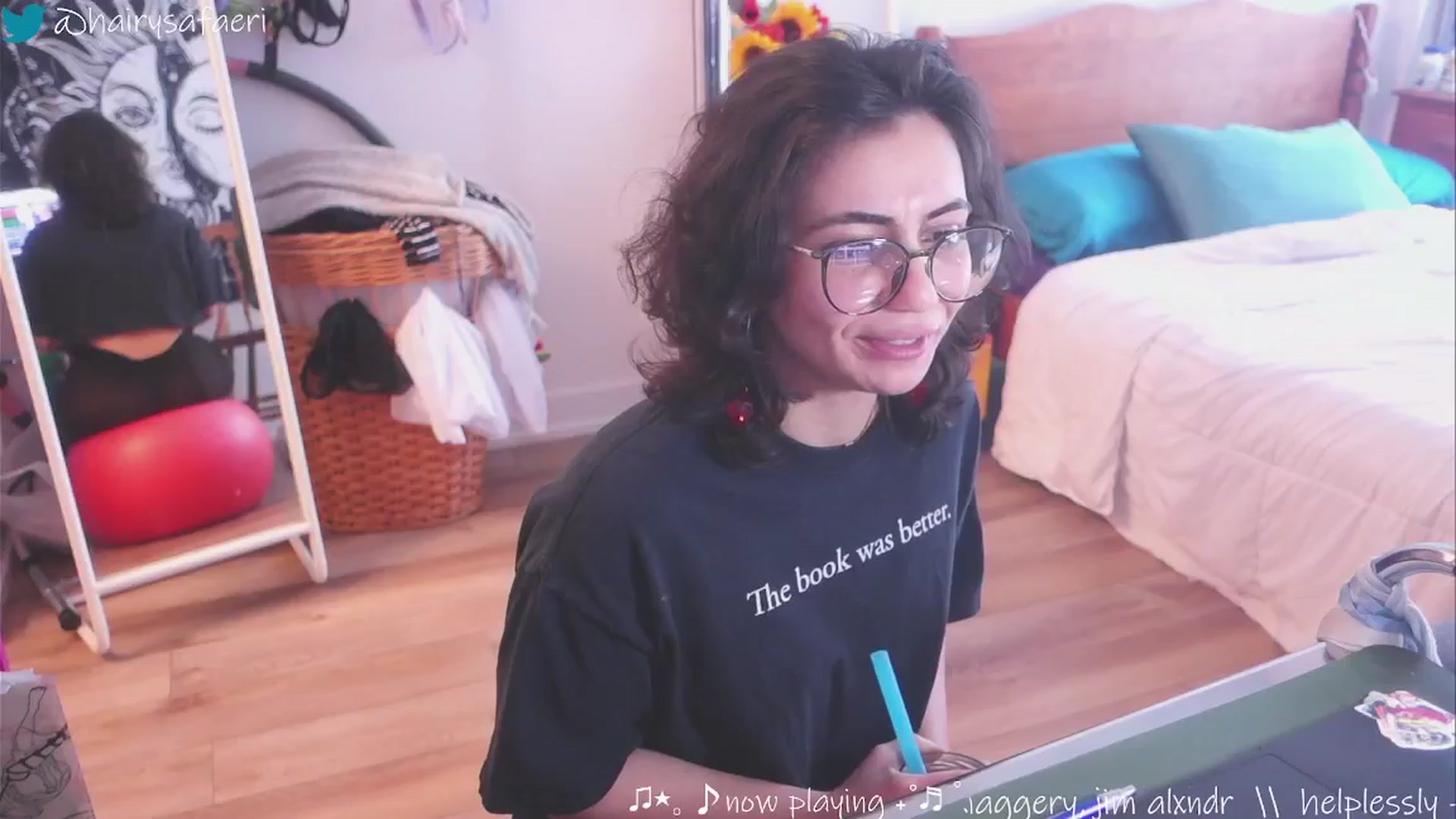 Gallery image thumbnail from HairySafaeri's myfreecams stream on, 02/21/2025, 21:07 image 1 of 20