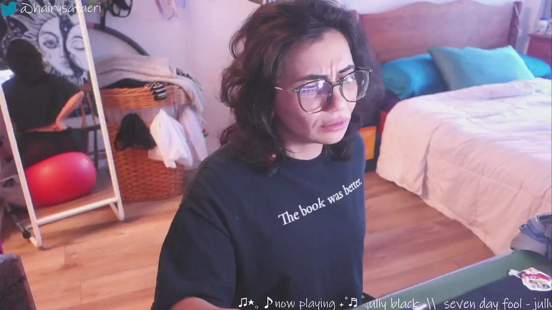 Gallery image thumbnail from HairySafaeri's myfreecams stream on, 02/21/2025, 21:07 image 8 of 20