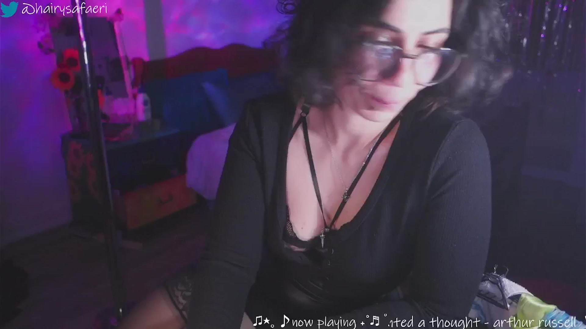 Gallery image thumbnail from HairySafaeri's myfreecams stream on, 02/26/2025, 02:32 image 1 of 20