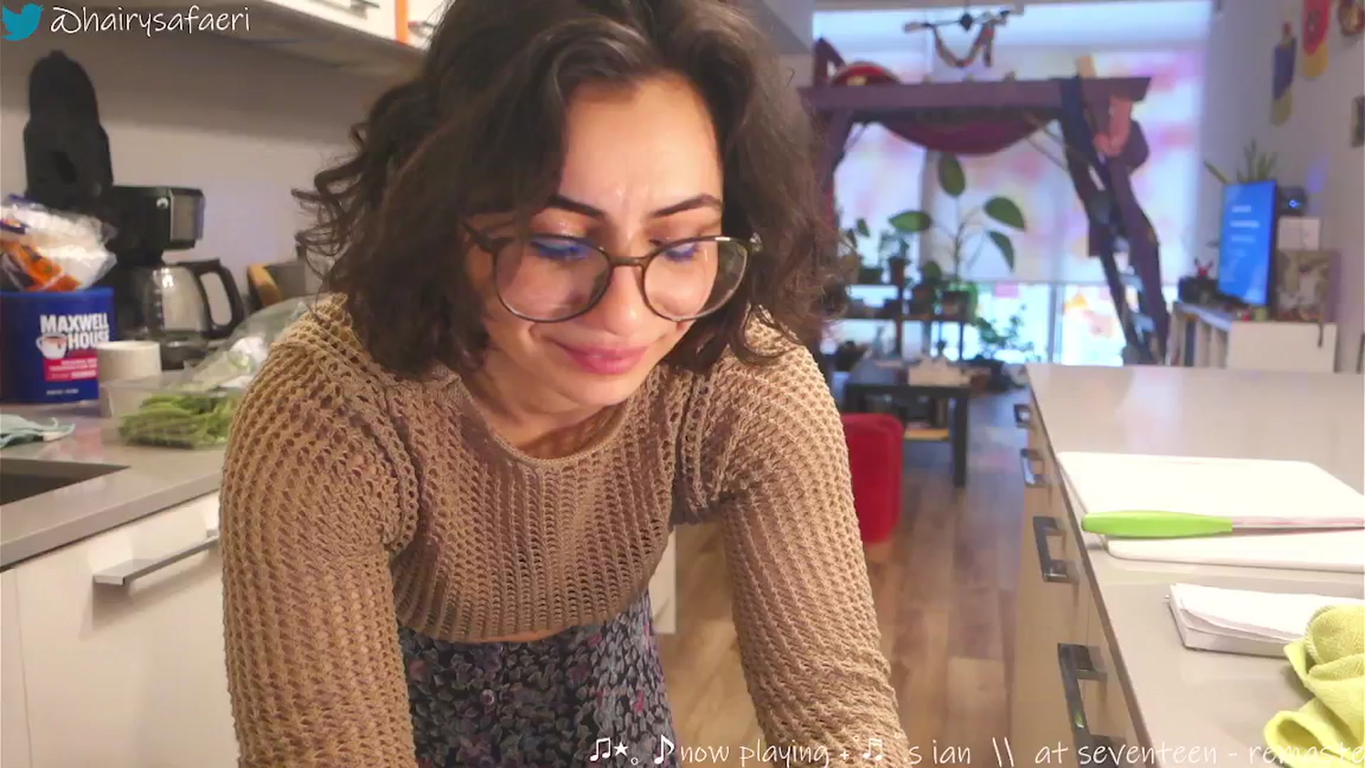 Gallery image thumbnail from HairySafaeri's myfreecams stream on, 02/27/2025, 20:36 image 9 of 20