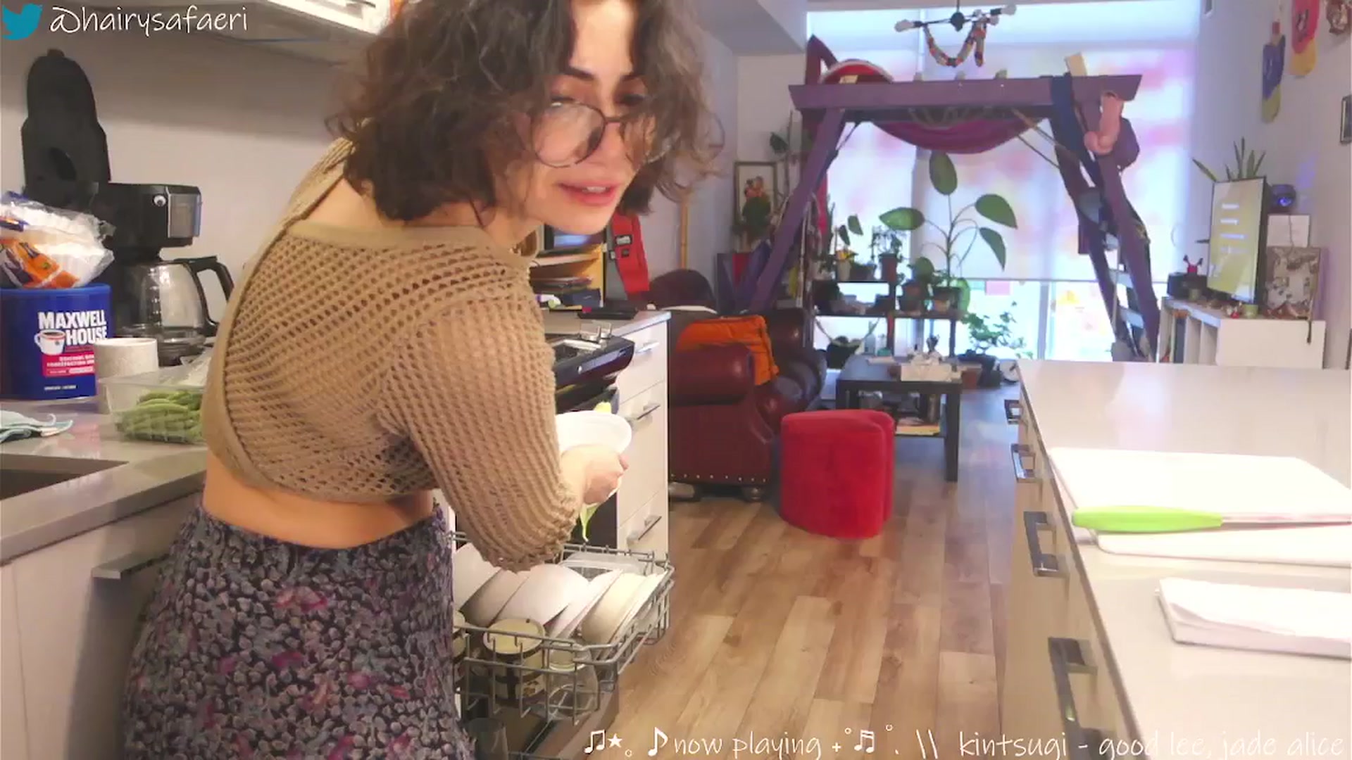 Gallery image thumbnail from HairySafaeri's myfreecams stream on, 02/27/2025, 20:36 image 3 of 20