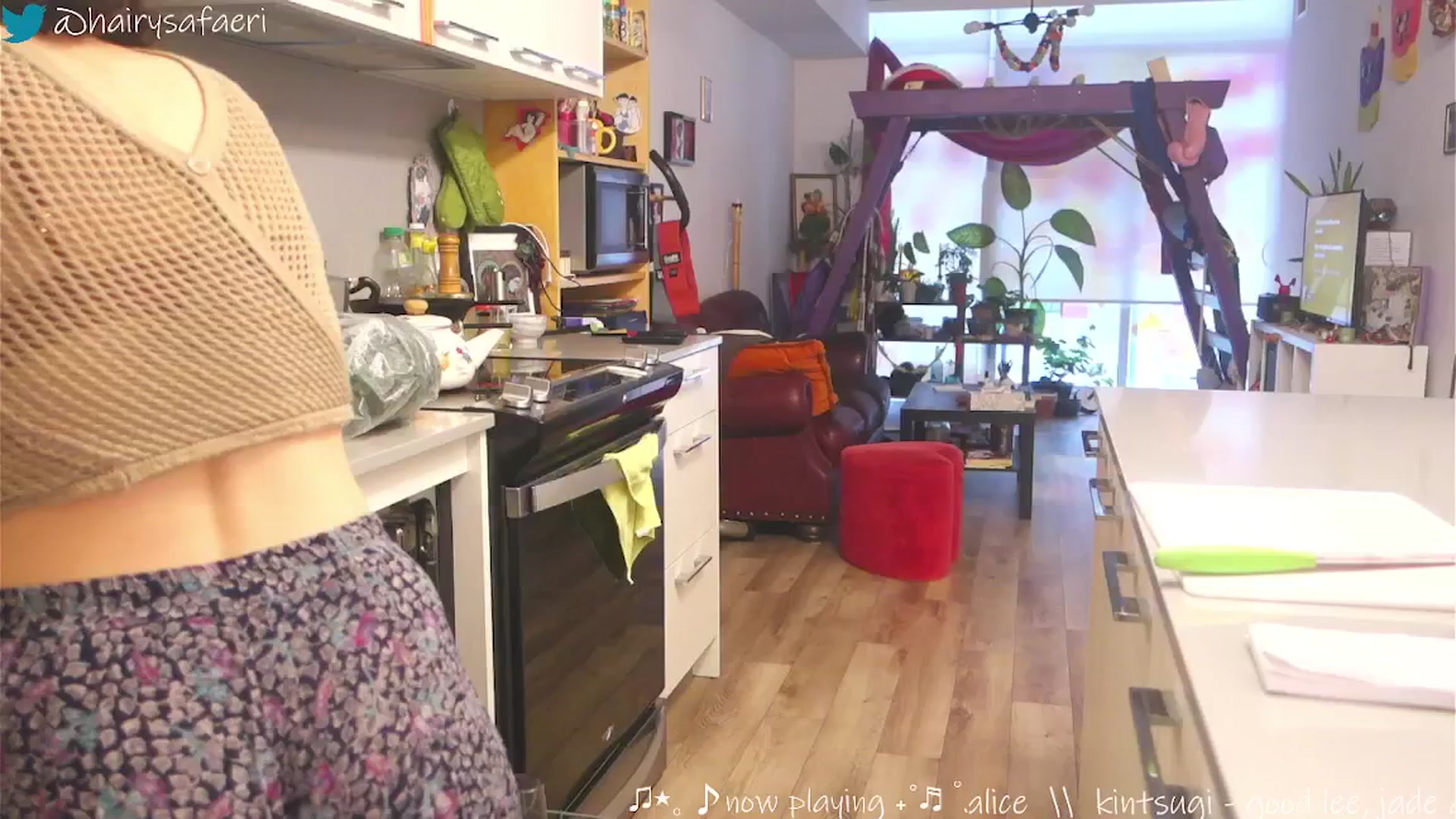 Gallery image thumbnail from HairySafaeri's myfreecams stream on, 02/27/2025, 20:36 image 1 of 20