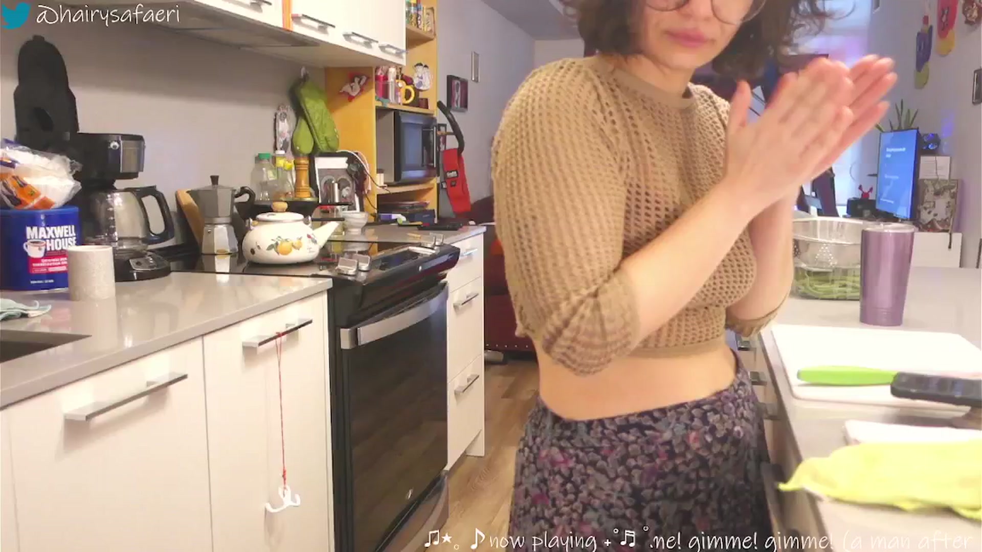 Gallery image thumbnail from HairySafaeri's myfreecams stream on, 02/27/2025, 20:58 image 18 of 20