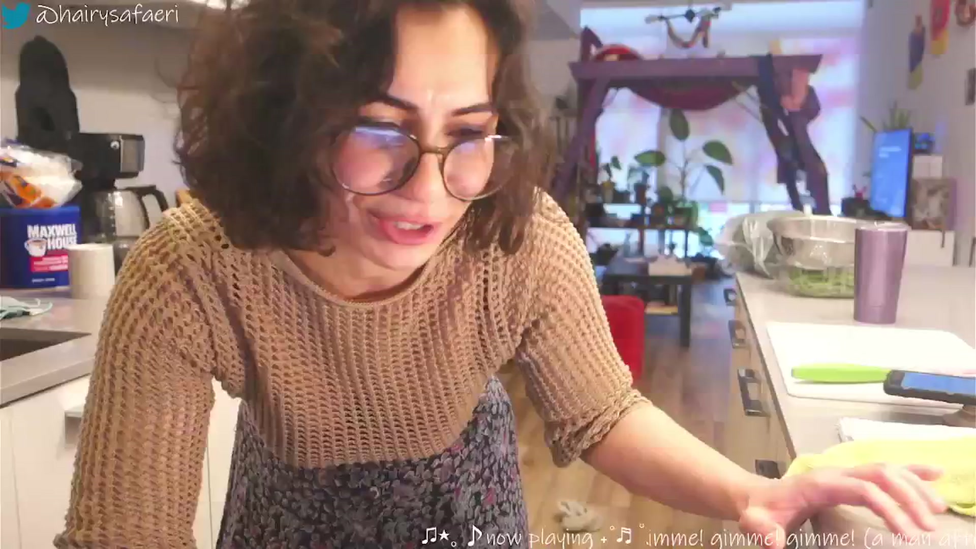 Gallery image thumbnail from HairySafaeri's myfreecams stream on, 02/27/2025, 20:58 image 15 of 20