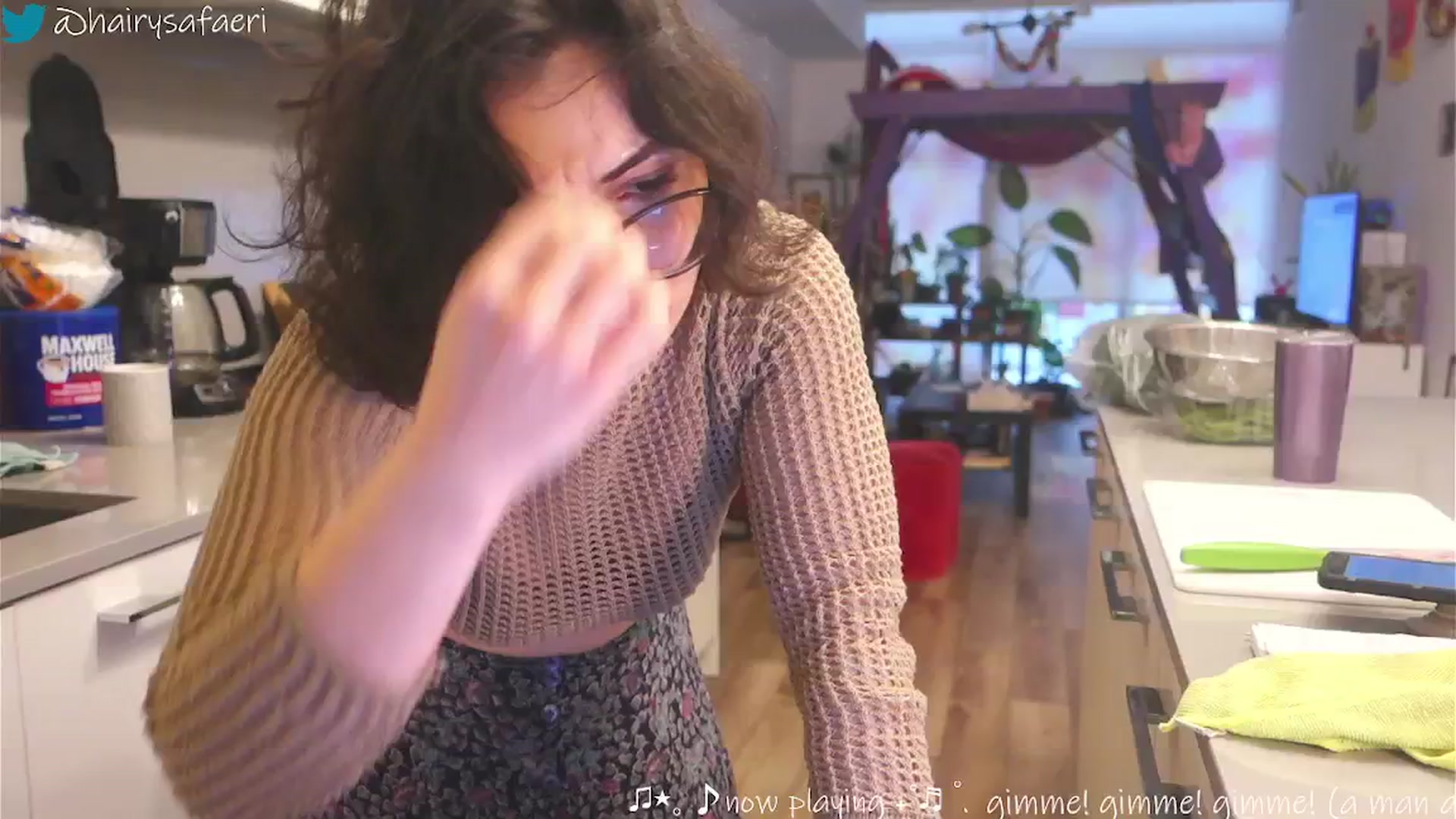 Gallery image thumbnail from HairySafaeri's myfreecams stream on, 02/27/2025, 20:58 image 12 of 20