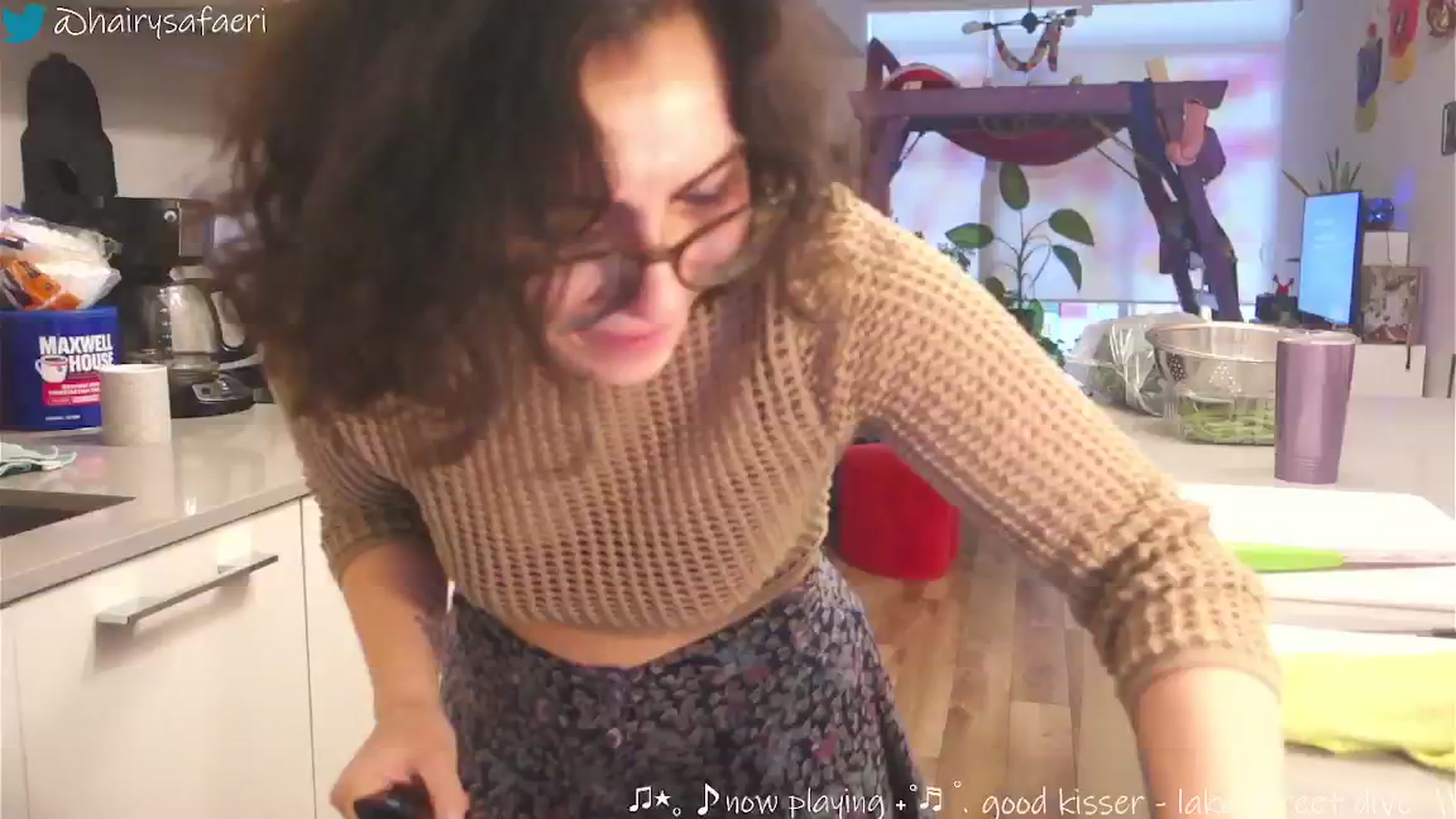 Gallery image thumbnail from HairySafaeri's myfreecams stream on, 02/27/2025, 20:58 image 7 of 20