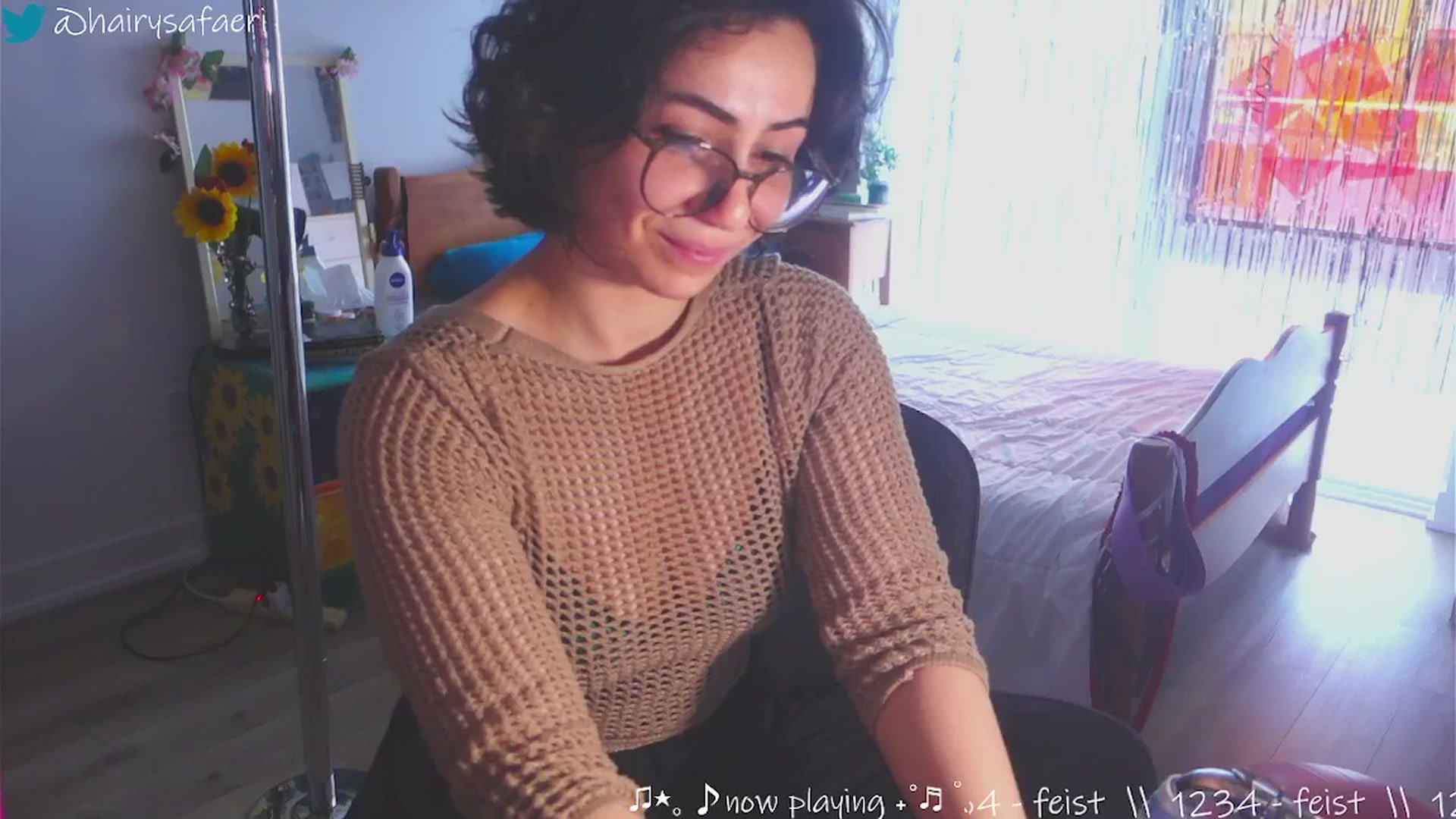 Gallery image thumbnail from HairySafaeri's myfreecams stream on, 03/06/2025, 16:44 image 16 of 20