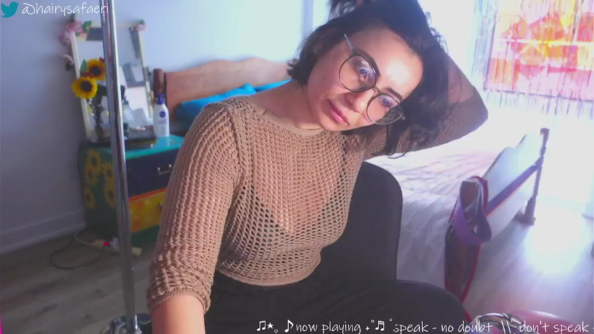 Gallery image thumbnail from HairySafaeri's myfreecams stream on, 03/06/2025, 16:44 image 10 of 20