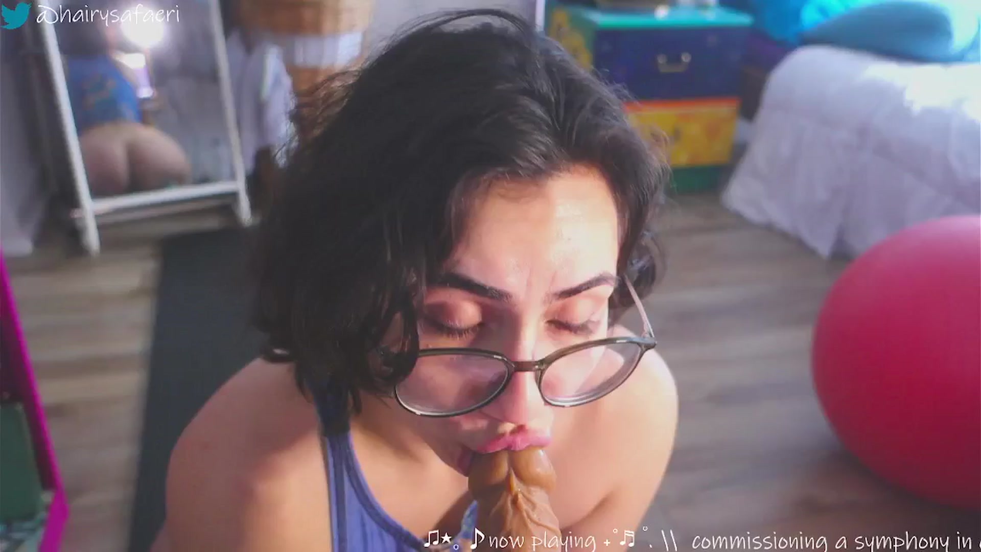 Gallery image thumbnail from HairySafaeri's myfreecams stream on, 03/07/2025, 18:31 image 7 of 20