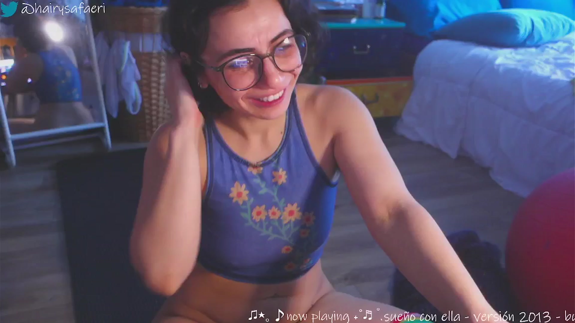 Gallery image thumbnail from HairySafaeri's myfreecams stream on, 03/07/2025, 22:07 image 10 of 20