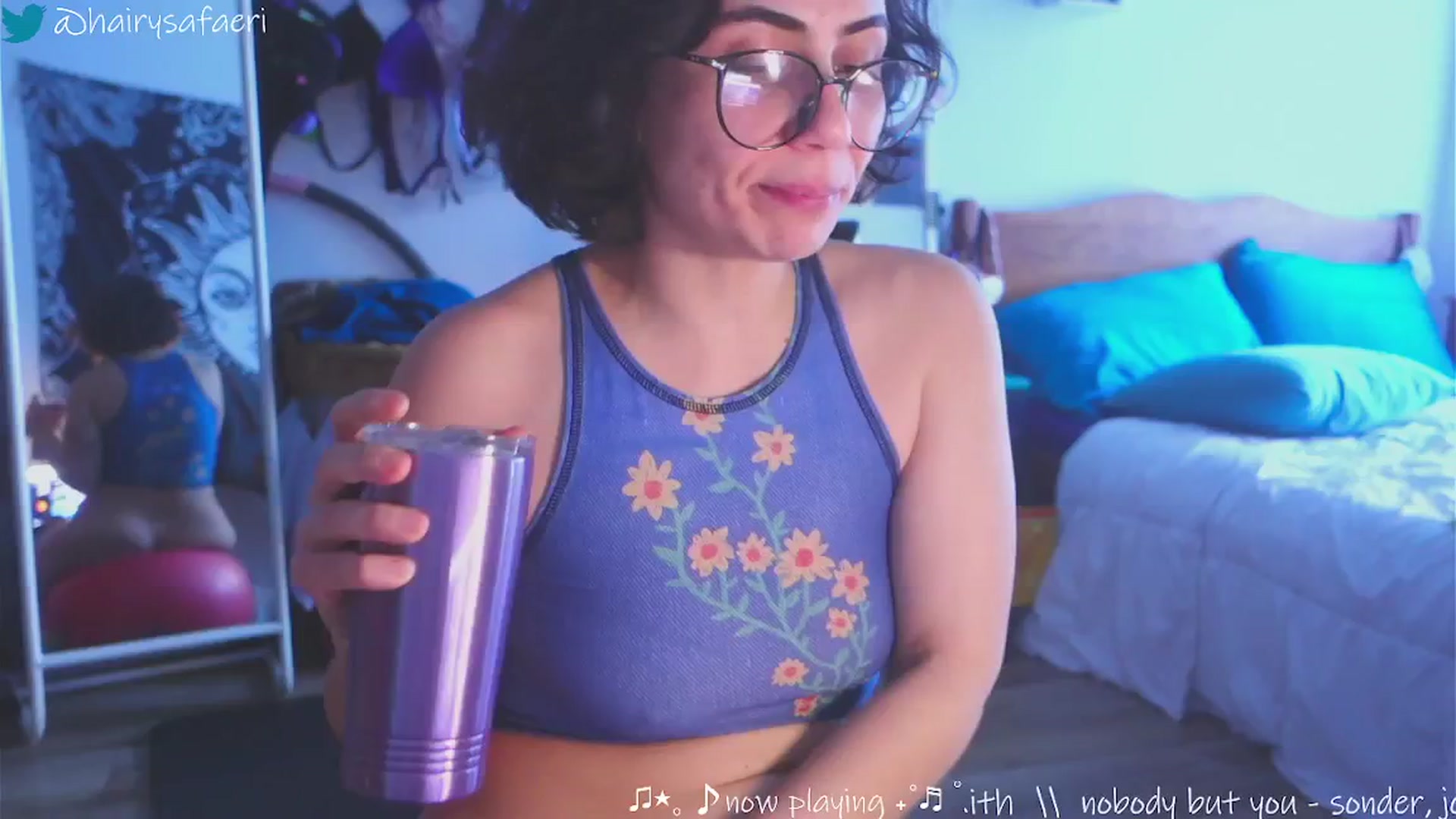 Gallery image thumbnail from HairySafaeri's myfreecams stream on, 03/07/2025, 22:07 image 14 of 20