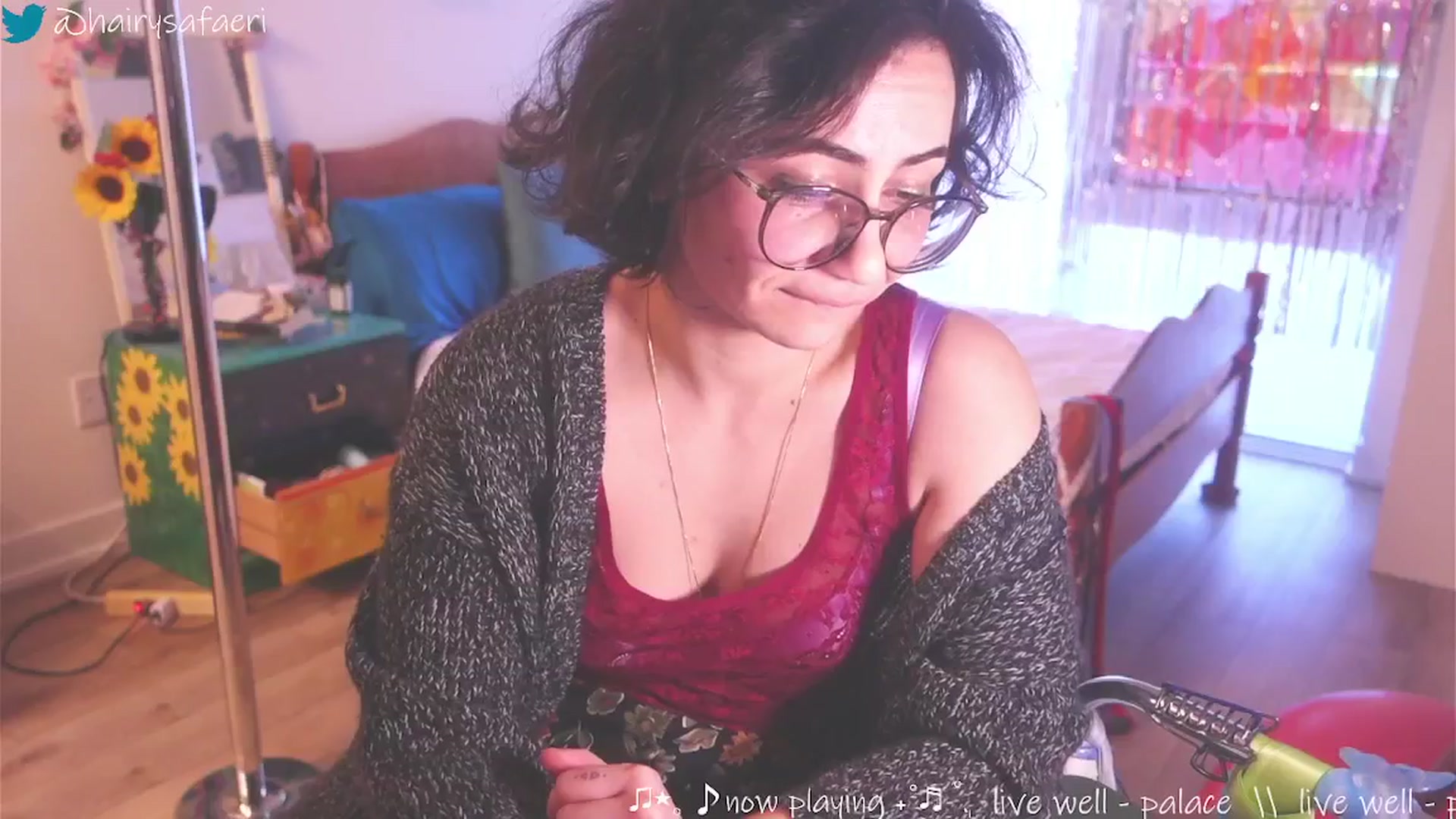 Gallery image thumbnail from HairySafaeri's myfreecams stream on, 03/10/2025, 22:24 image 2 of 20