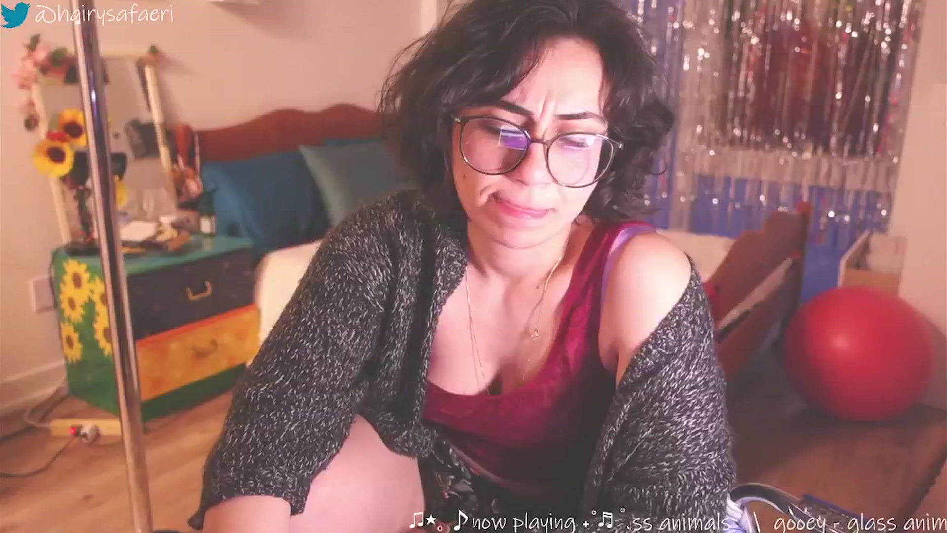 Gallery image thumbnail from HairySafaeri's myfreecams stream on, 03/10/2025, 23:55 image 8 of 20