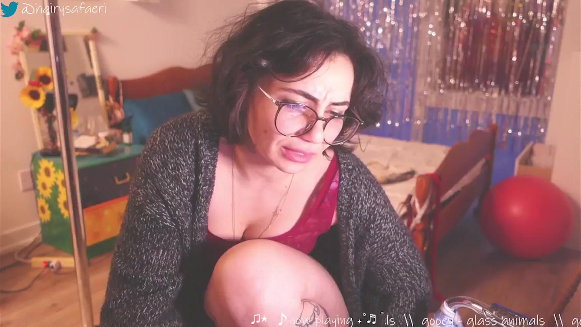 Gallery image thumbnail from HairySafaeri's myfreecams stream on, 03/10/2025, 23:55 image 7 of 20