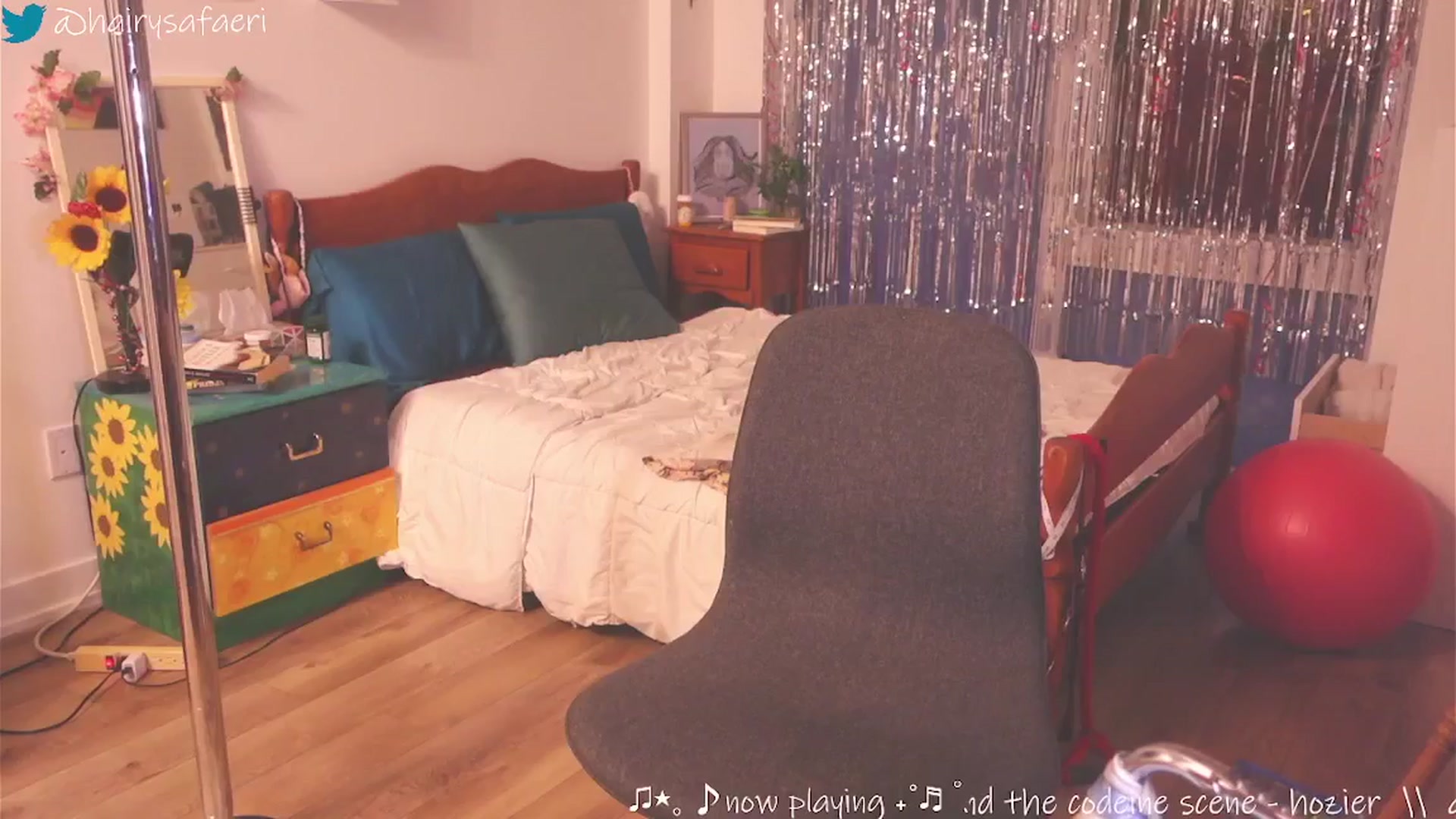Gallery image thumbnail from HairySafaeri's myfreecams stream on, 03/10/2025, 23:55 image 11 of 20
