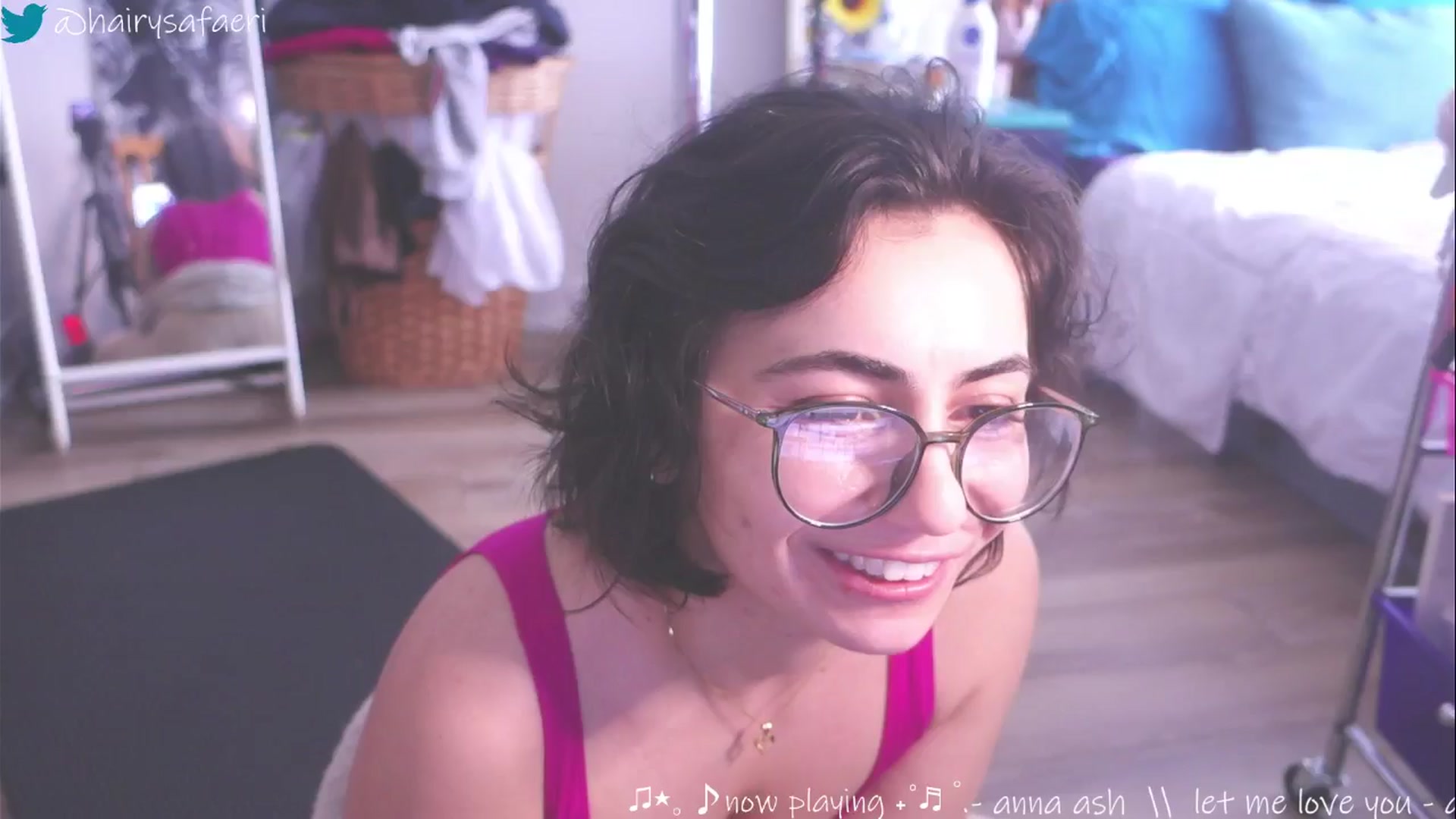 Gallery image thumbnail from HairySafaeri's myfreecams stream on, 03/12/2025, 16:55 image 10 of 20