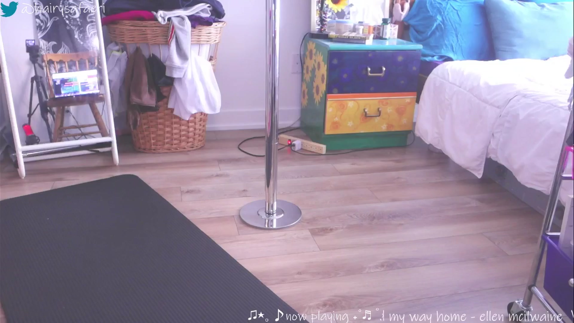 Gallery image thumbnail from HairySafaeri's myfreecams stream on, 03/12/2025, 16:55 image 8 of 20