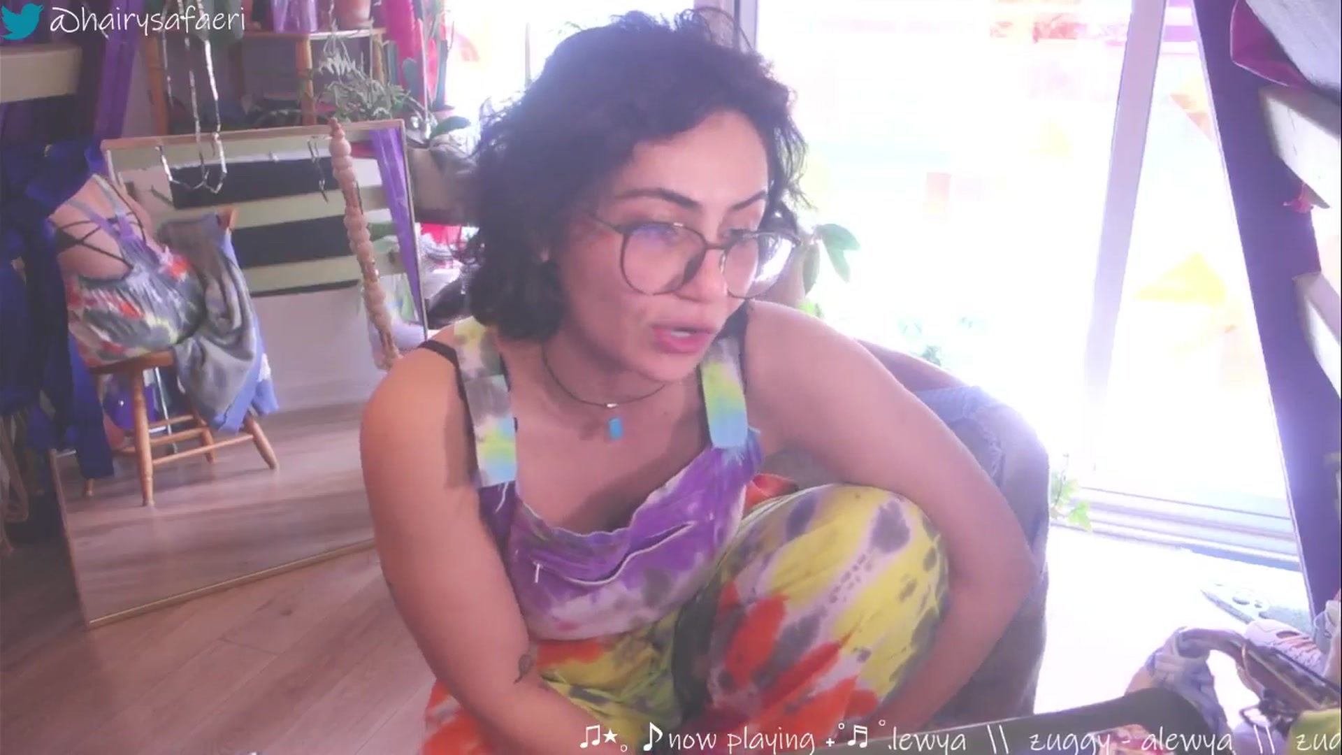 Gallery image thumbnail from HairySafaeri's myfreecams stream on, 03/19/2025, 17:45 image 20 of 20