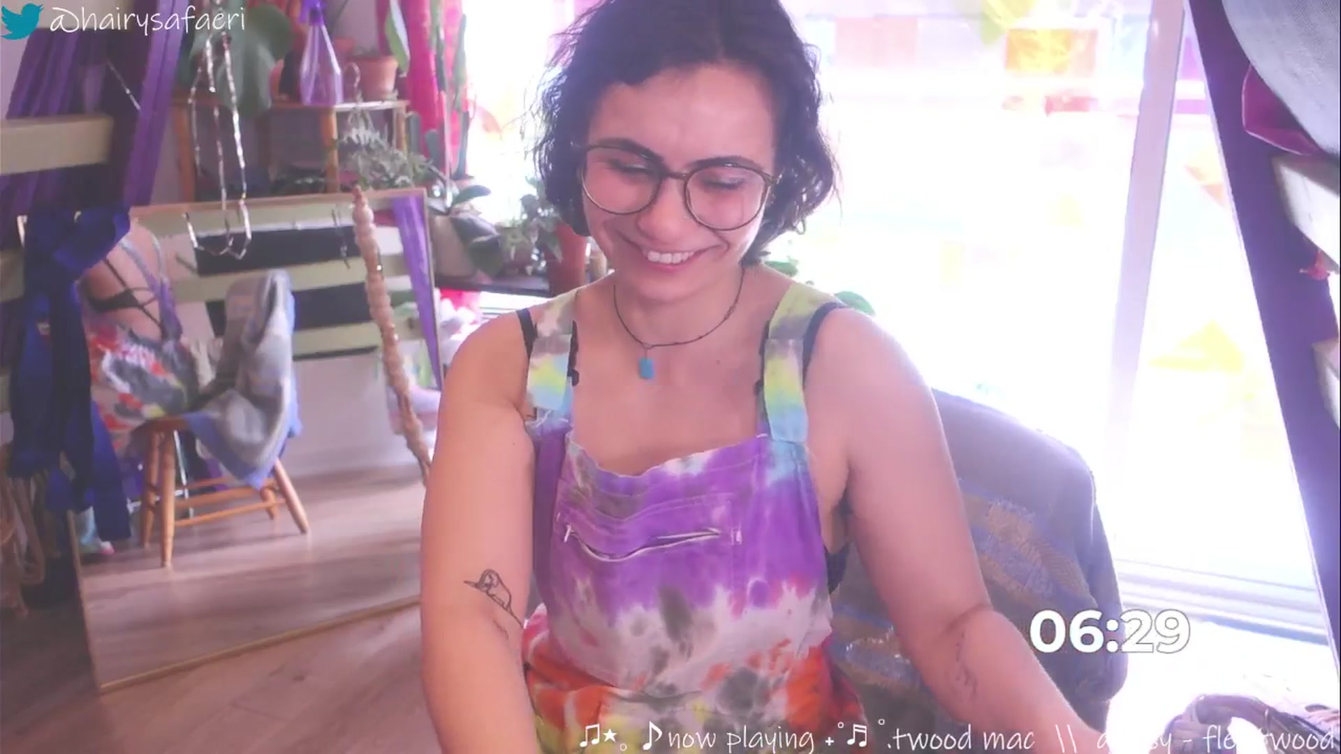 Gallery image thumbnail from HairySafaeri's myfreecams stream on, 03/19/2025, 17:45 image 5 of 20