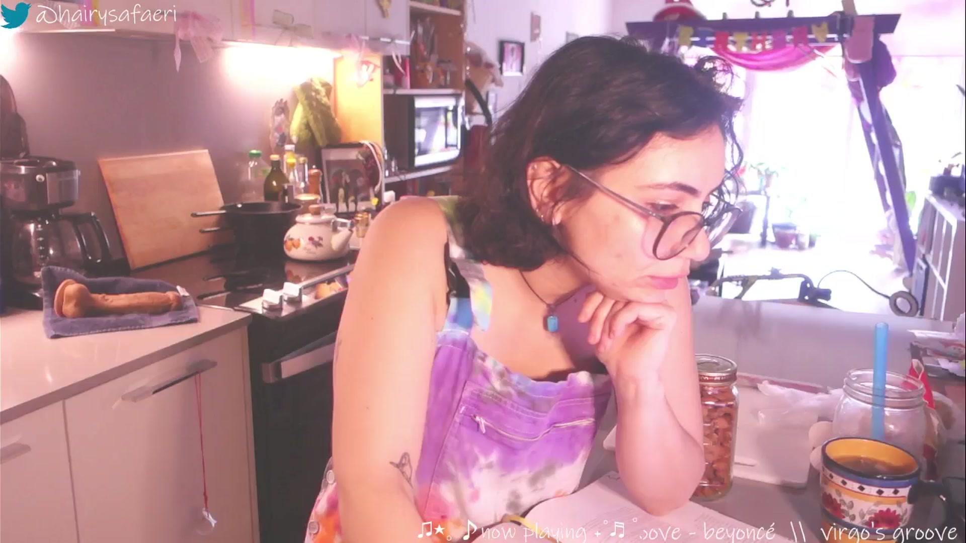 Gallery image thumbnail from HairySafaeri's myfreecams stream on, 03/19/2025, 18:57 image 1 of 20