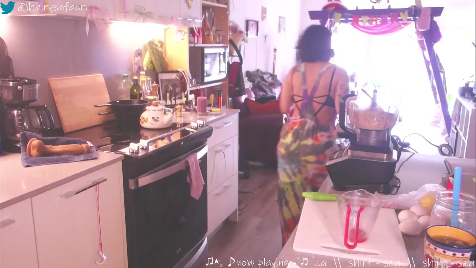 Gallery image thumbnail from HairySafaeri's myfreecams stream on, 03/19/2025, 18:57 image 7 of 20