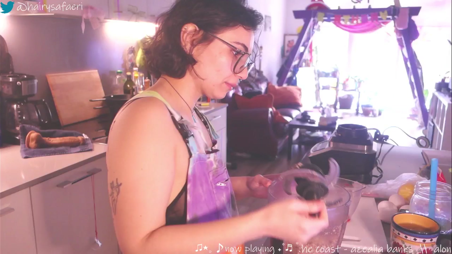 Gallery image thumbnail from HairySafaeri's myfreecams stream on, 03/19/2025, 18:57 image 11 of 20