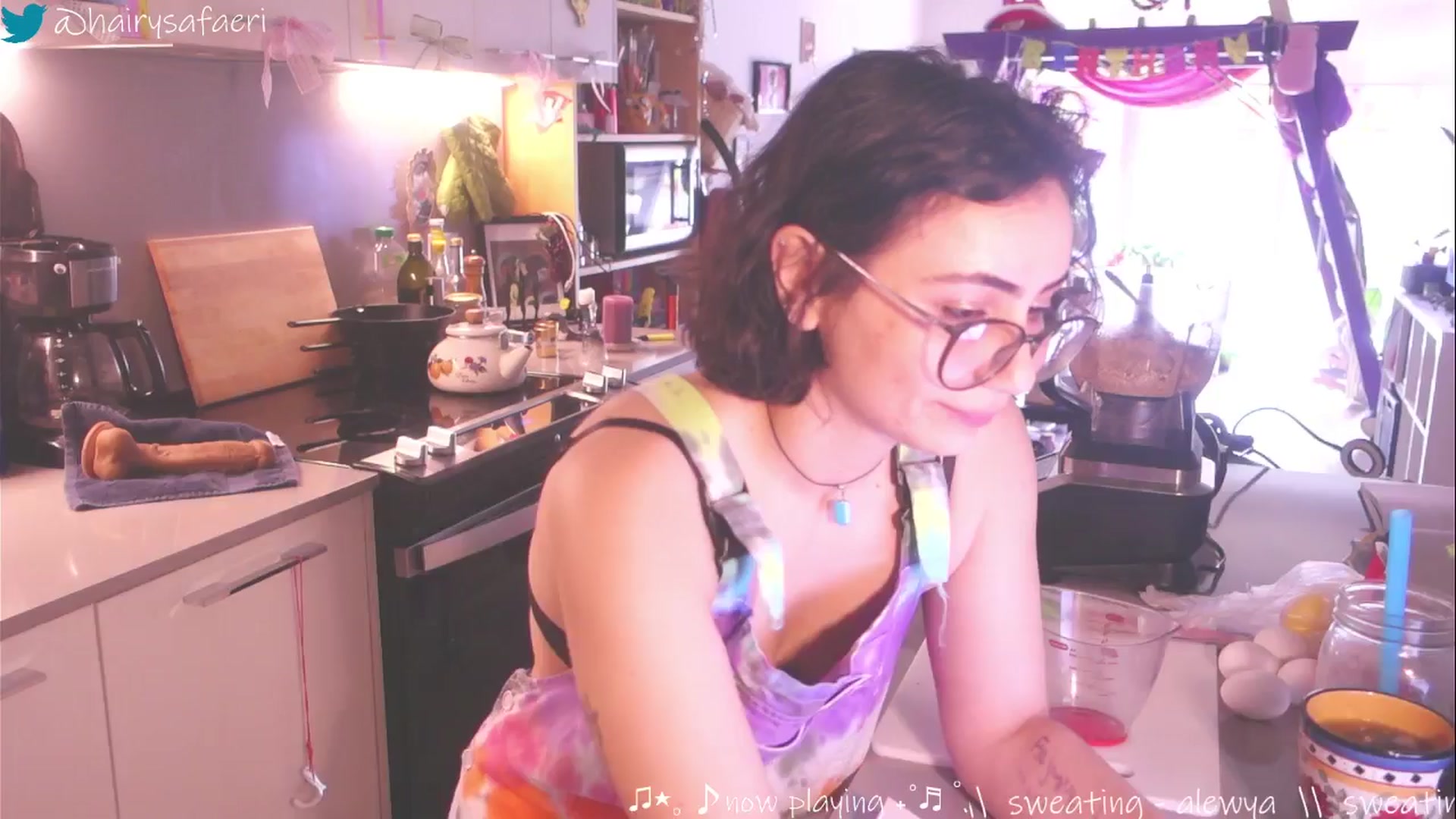Gallery image thumbnail from HairySafaeri's myfreecams stream on, 03/19/2025, 18:57 image 6 of 20