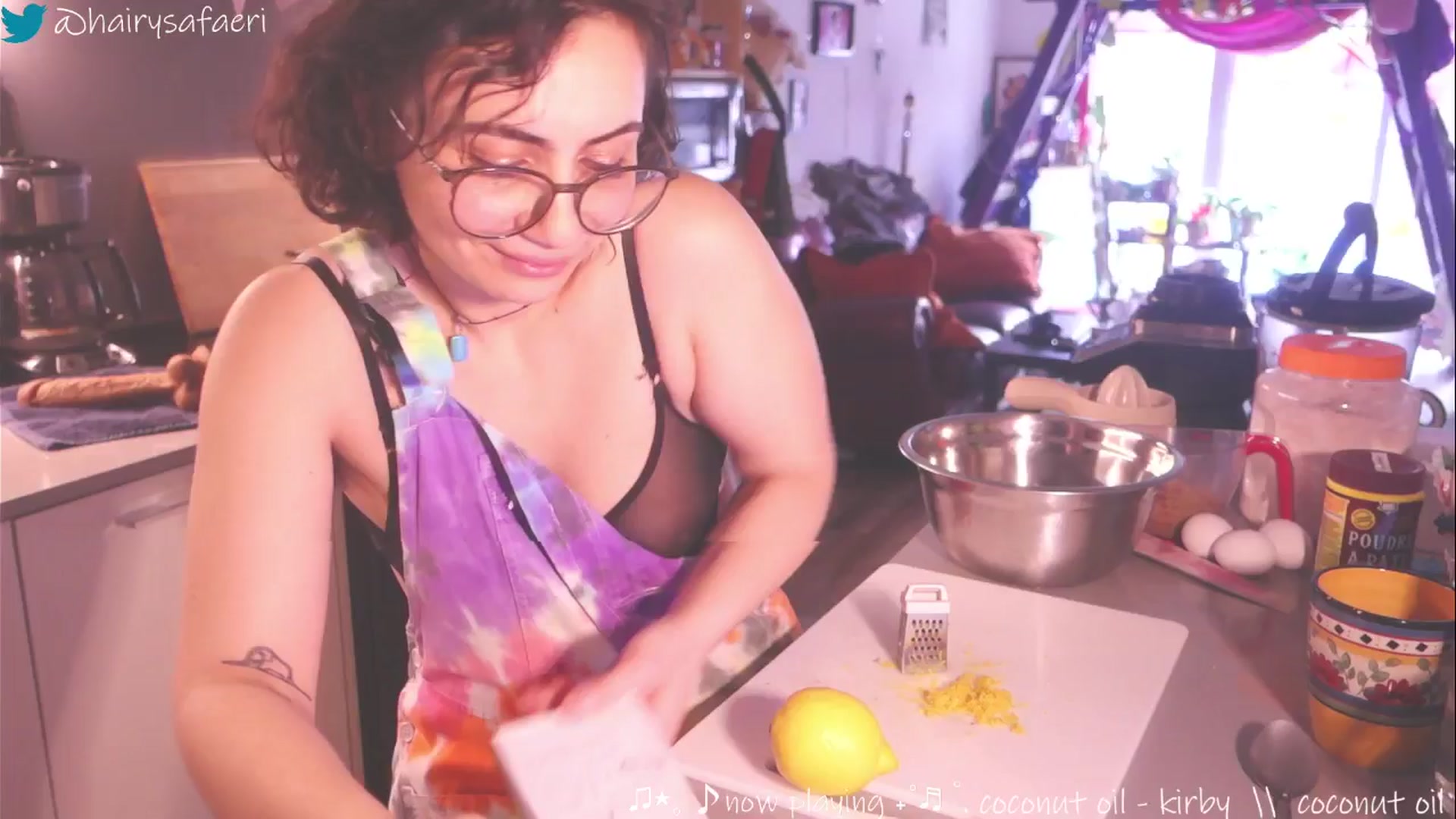 Gallery image thumbnail from HairySafaeri's myfreecams stream on, 03/19/2025, 21:04 image 4 of 20