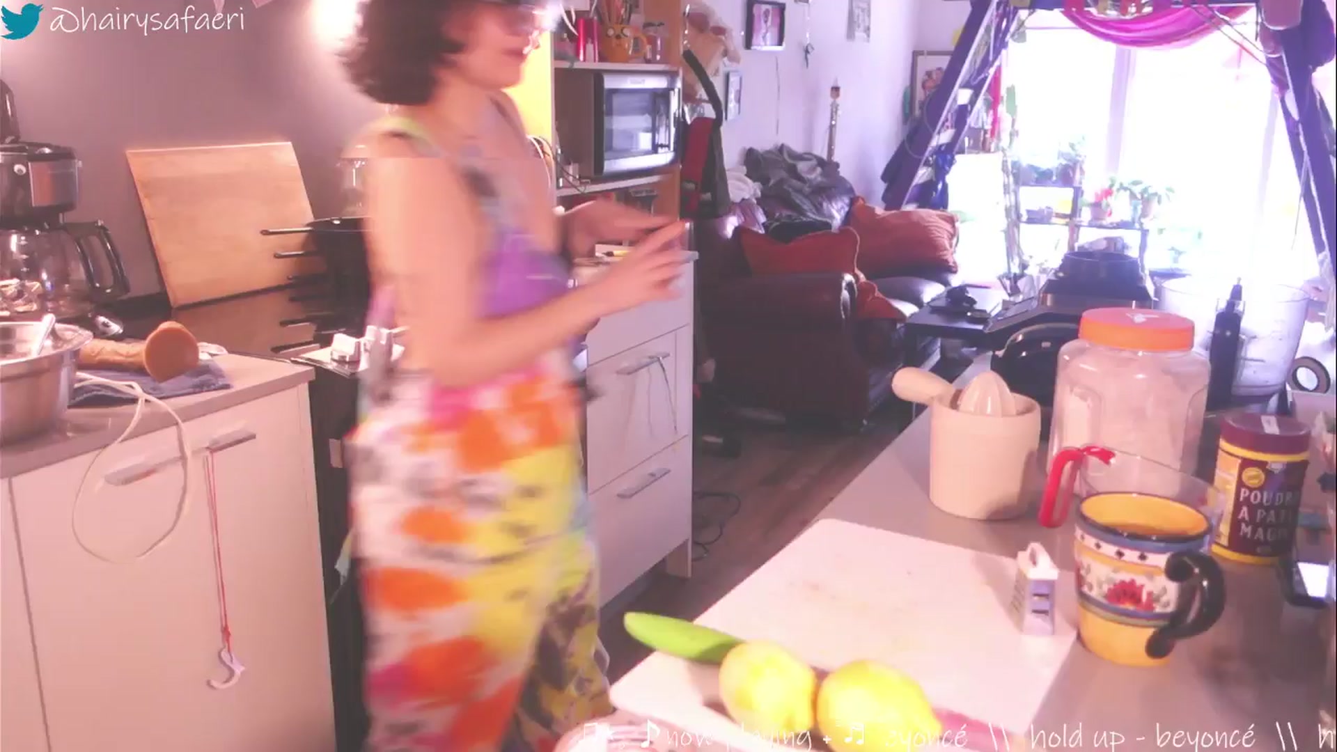 Gallery image thumbnail from HairySafaeri's myfreecams stream on, 03/19/2025, 21:04 image 7 of 20