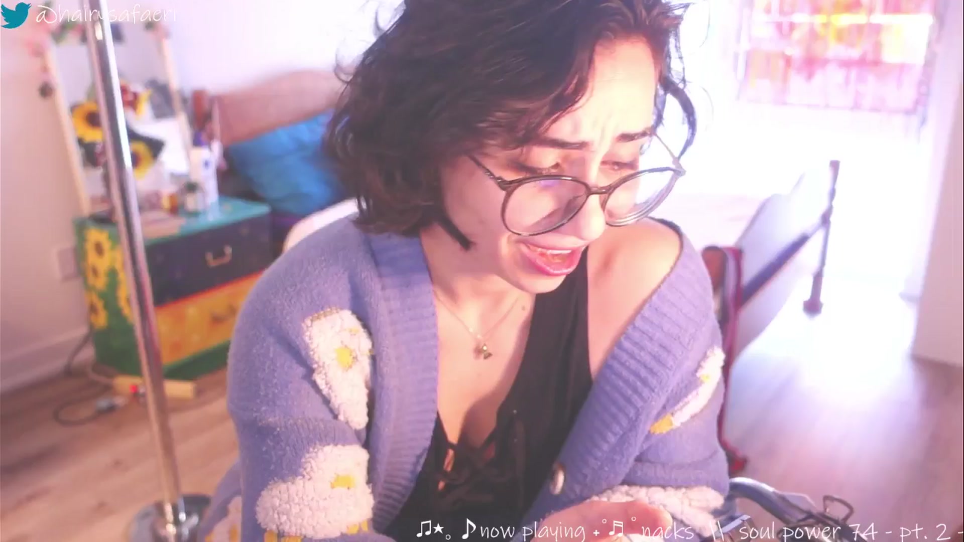 Gallery image thumbnail from HairySafaeri's myfreecams stream on, 03/20/2025, 15:25 image 6 of 20