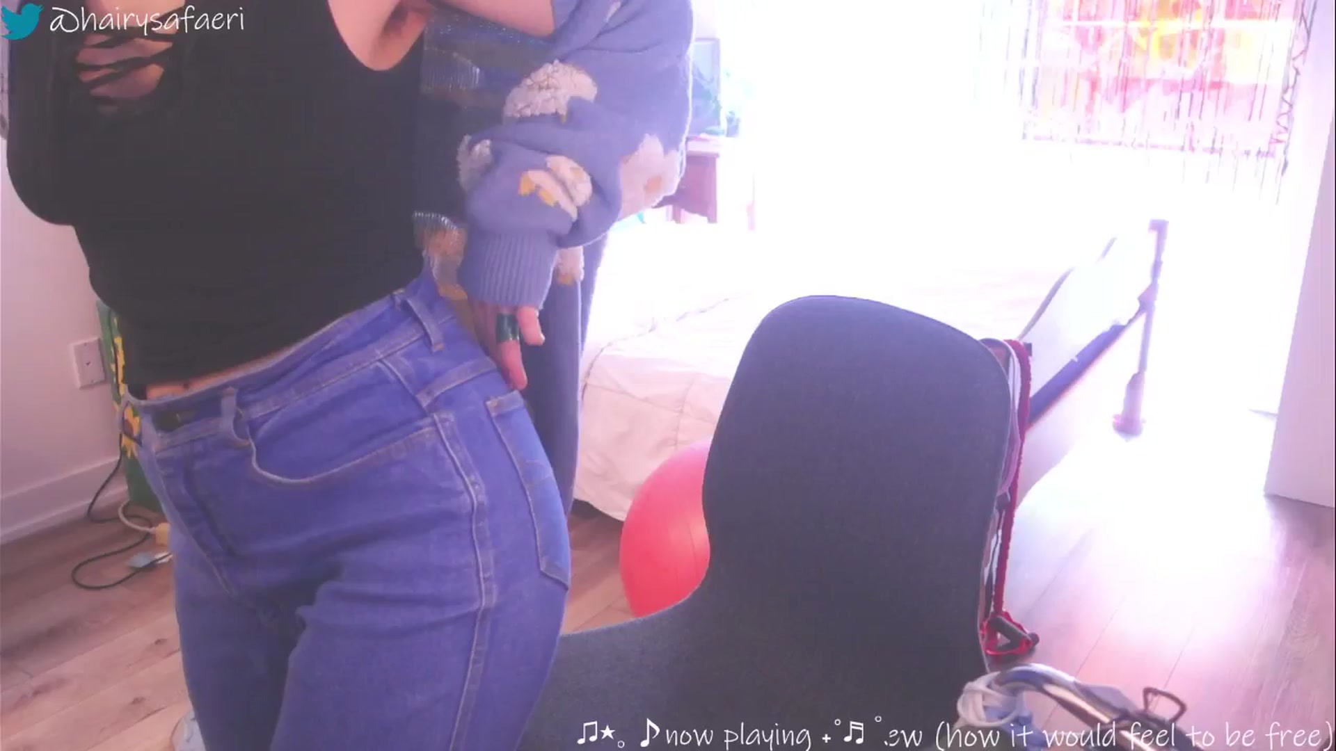Gallery image thumbnail from HairySafaeri's myfreecams stream on, 03/20/2025, 15:25 image 13 of 20