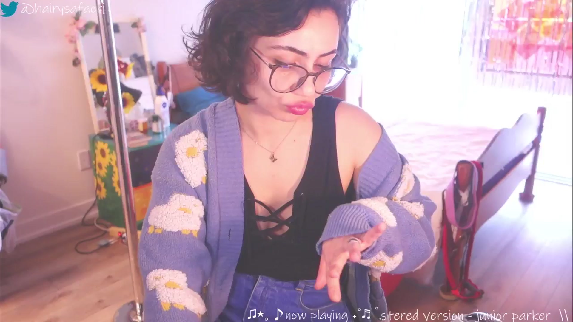 Gallery image thumbnail from HairySafaeri's myfreecams stream on, 03/20/2025, 15:25 image 2 of 20